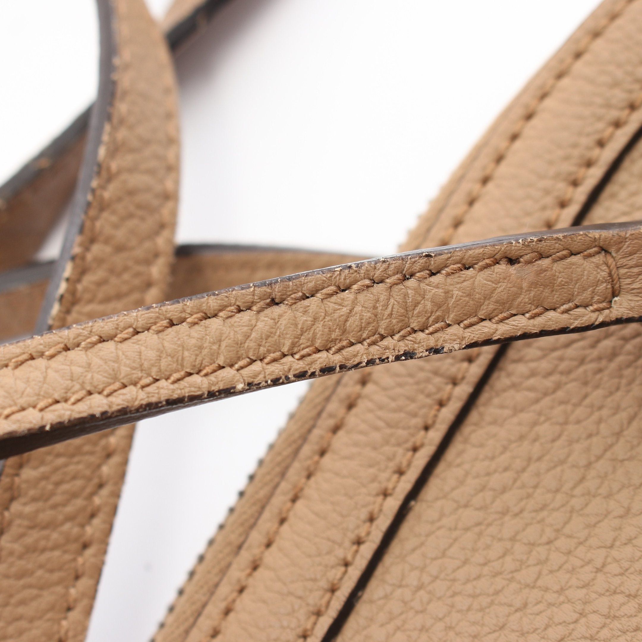 Gucci Gucci Handbag Leather Beige Logo Embossed Size ONE SIZE - 13 Thumbnail