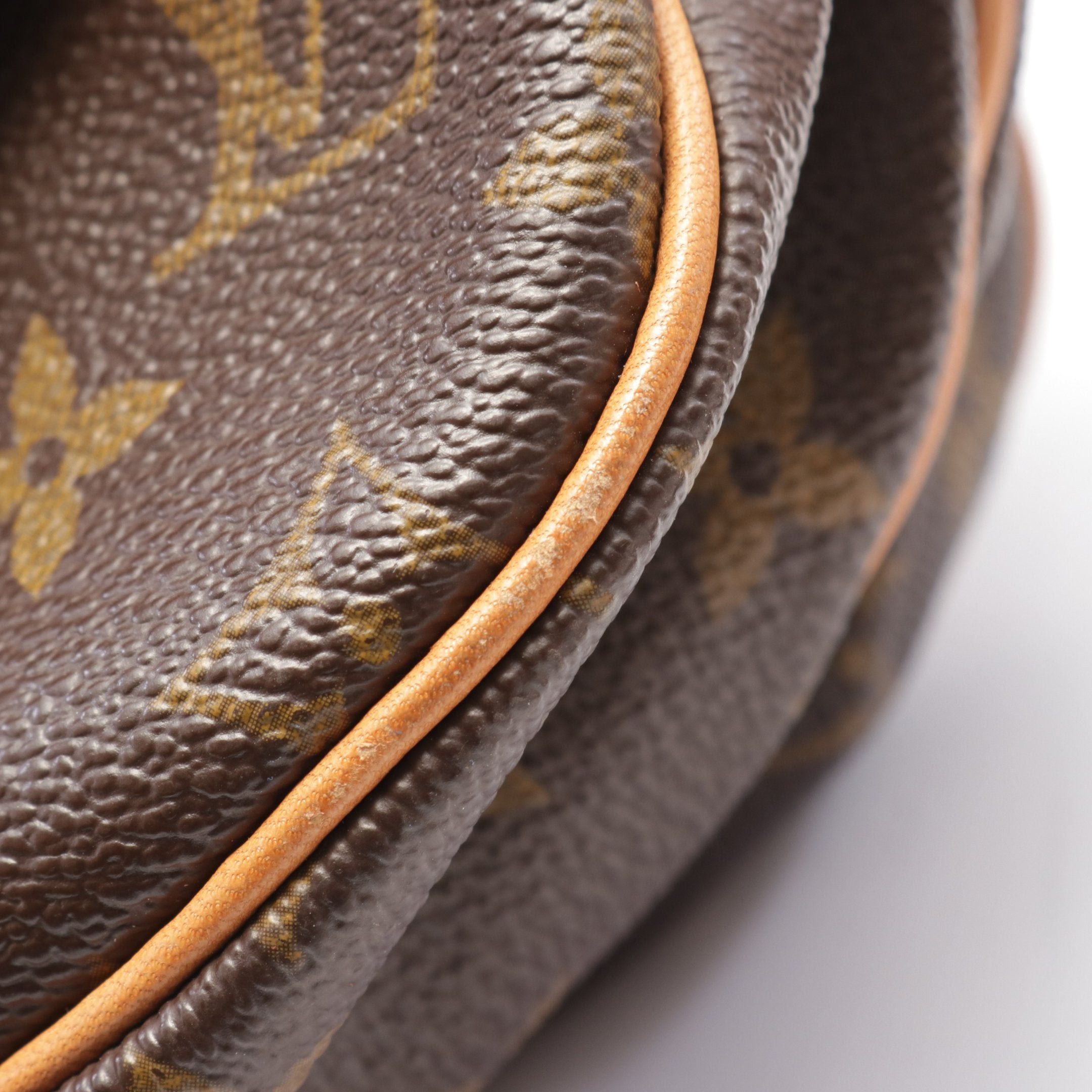 Louis Vuitton Louis Vuitton Saumur 30 Monogram Shoulder Bag Leather Brown Size ONE SIZE - 8 Thumbnail