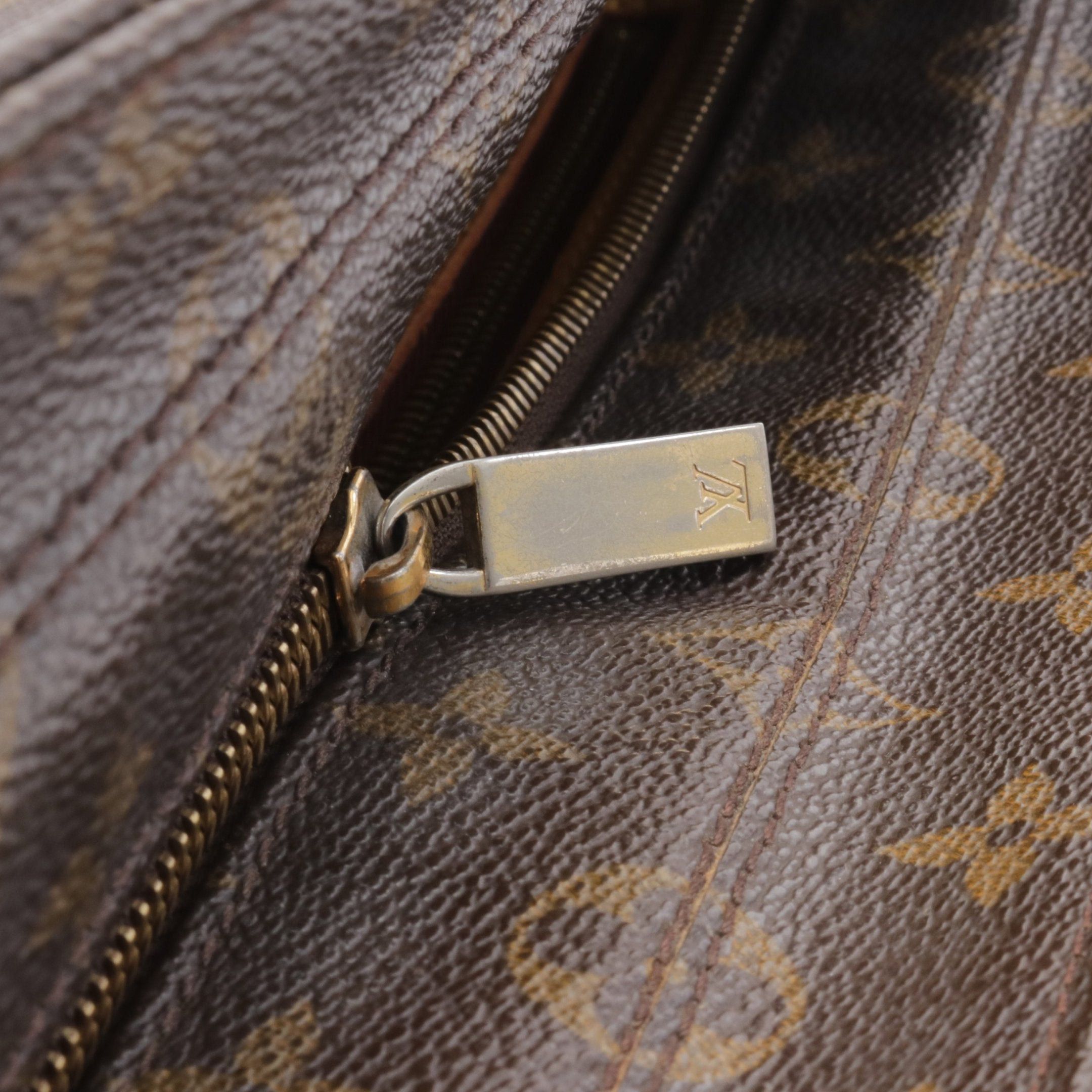 Louis Vuitton Louis Vuitton Luco Monogram Shoulder Bag Tote Leather Brown Size ONE SIZE - 12 Thumbnail
