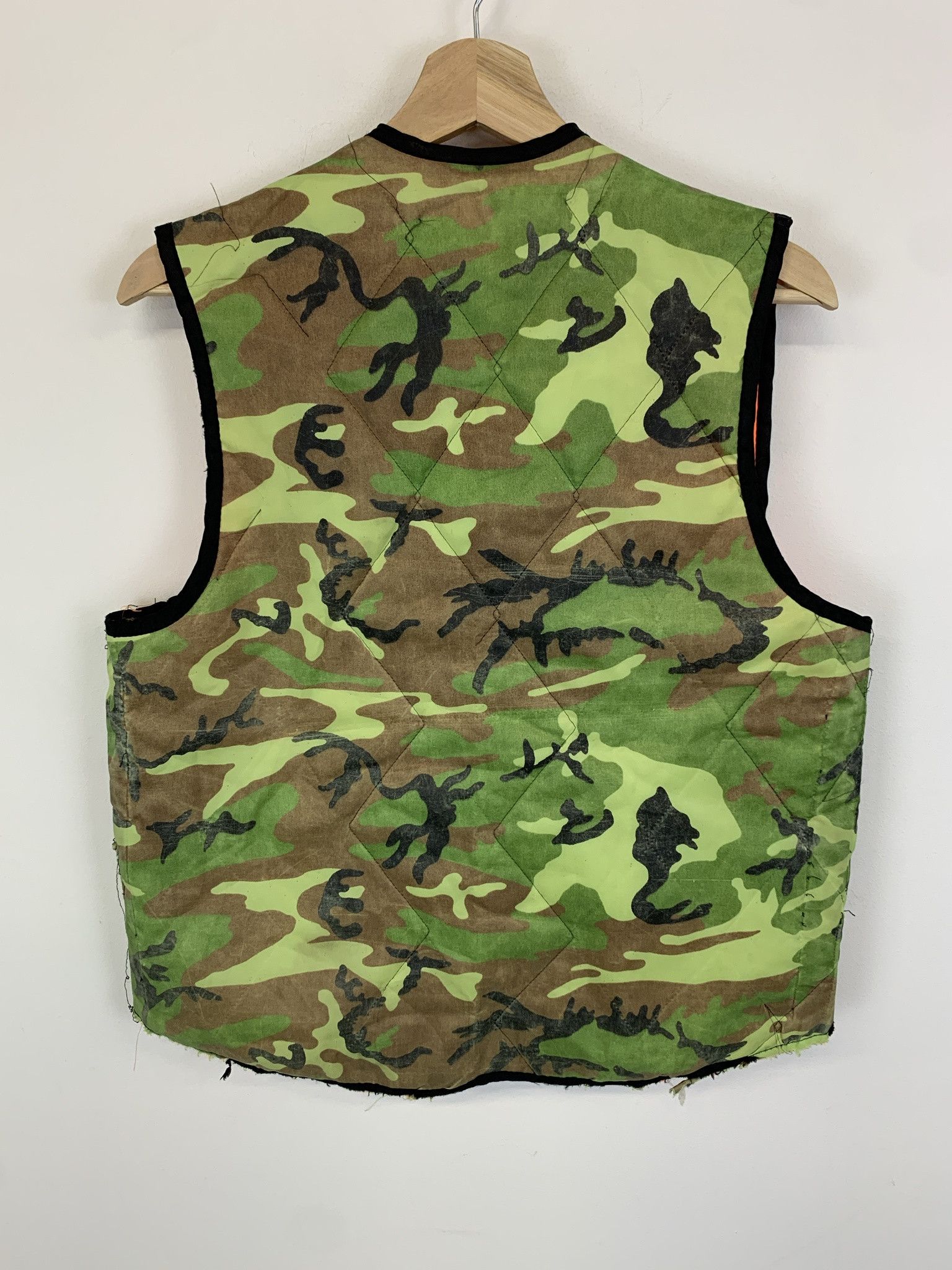 Vintage Vintage 1980s 1970s Camo Shooting Vest Shooting Patches Camo Vest Size S Size US S / EU 44-46 / 1 - 4 Thumbnail