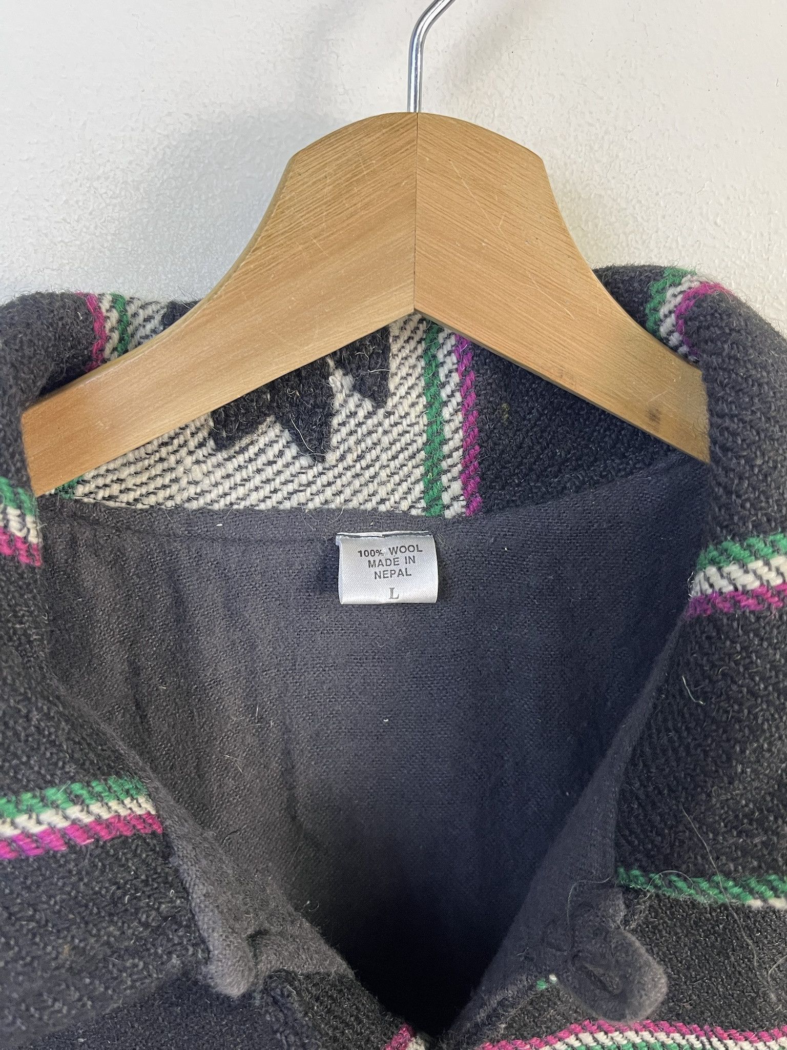 Other Vintage Nepalese Thick Striped Knit Jacket Size L Size US L / EU 52-54 / 3 - 2 Thumbnail