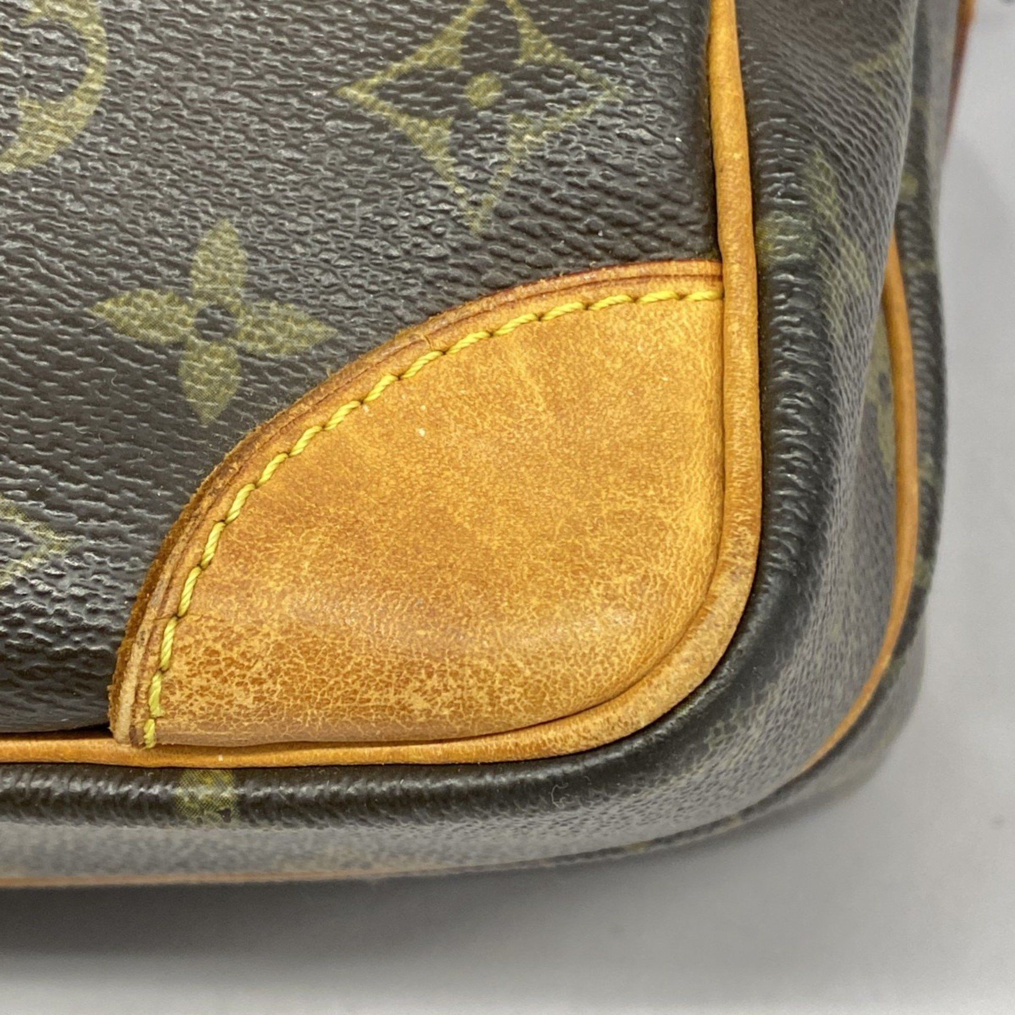Louis Vuitton Louis Vuitton Nile shoulder Size ONE SIZE - 6 Thumbnail