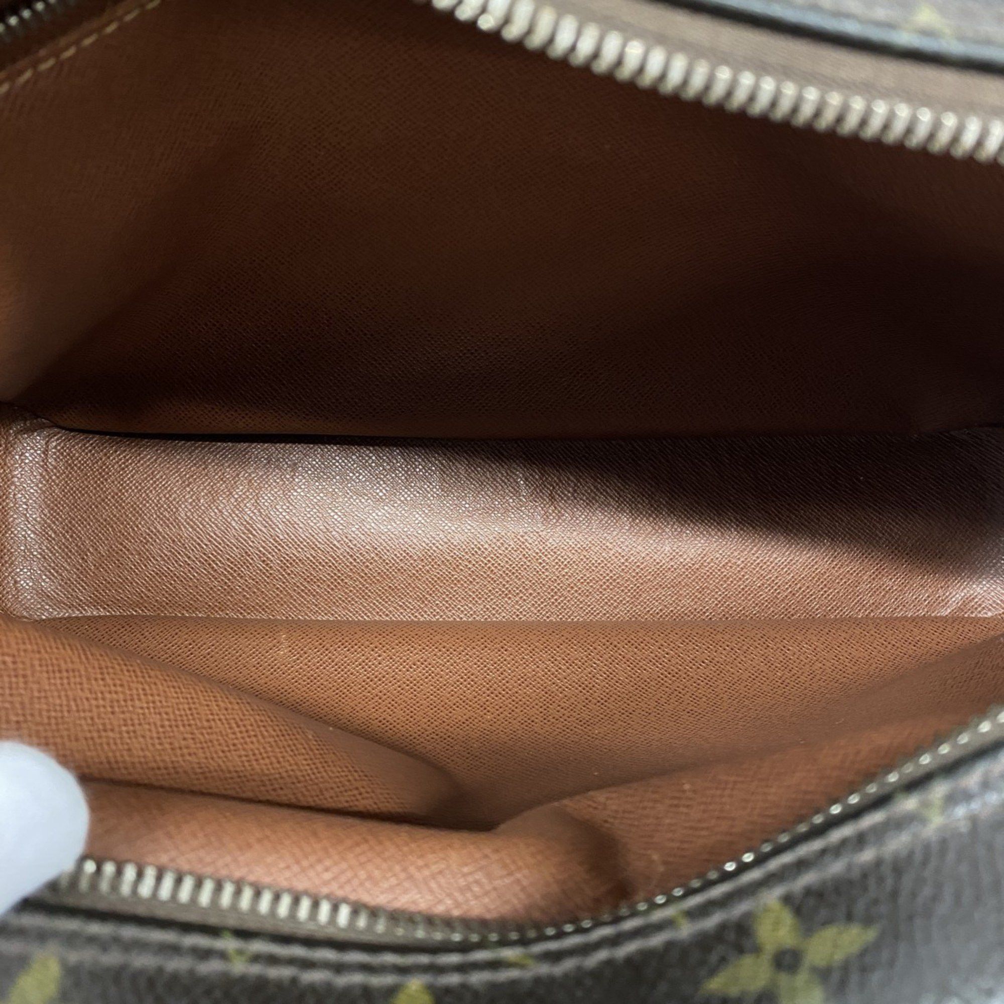 Louis Vuitton Louis Vuitton Nile shoulder Size ONE SIZE - 10 Thumbnail