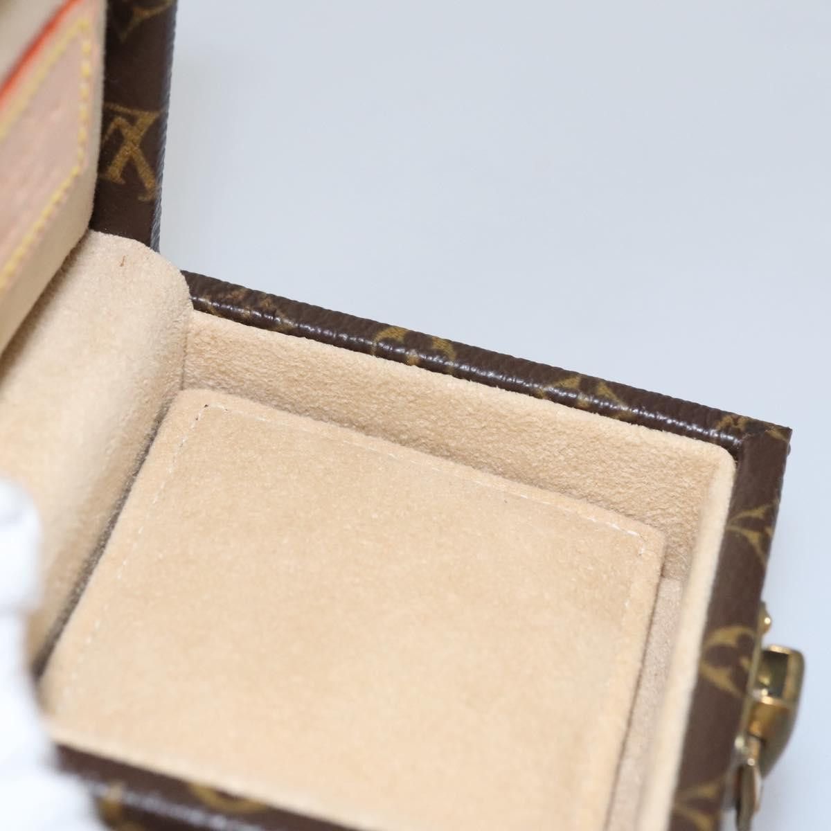 Louis Vuitton Jewelry Case Brown Canvas Clutch Bag (Pre-Owned) Size ONE SIZE - 15 Thumbnail