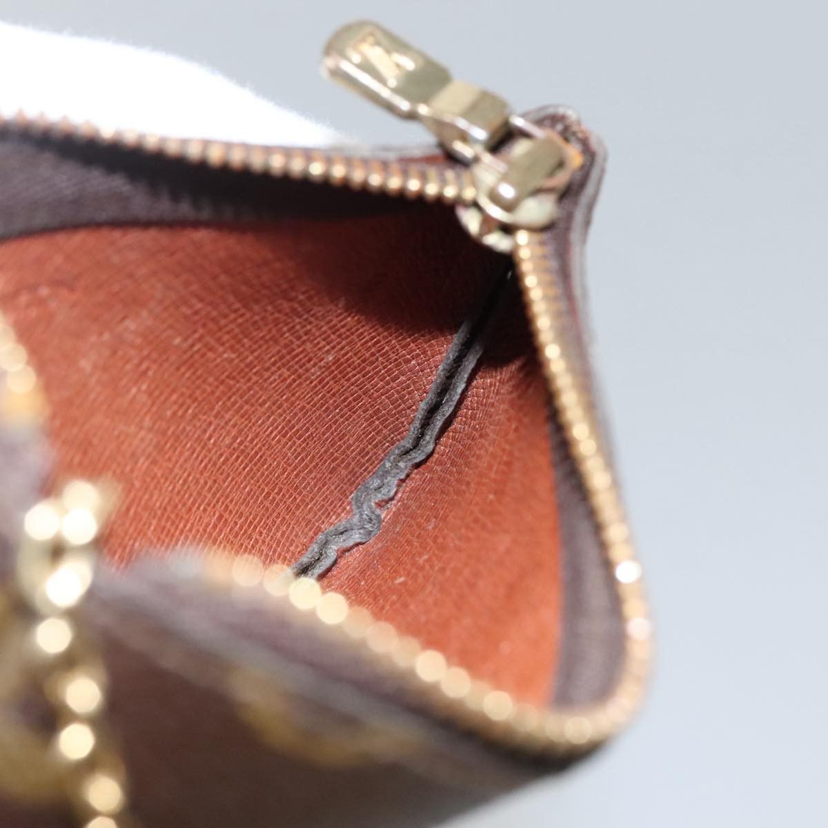 Louis Vuitton Pochette Clés Brown Canvas Wallet (Pre-Owned) Size ONE SIZE - 16 Thumbnail