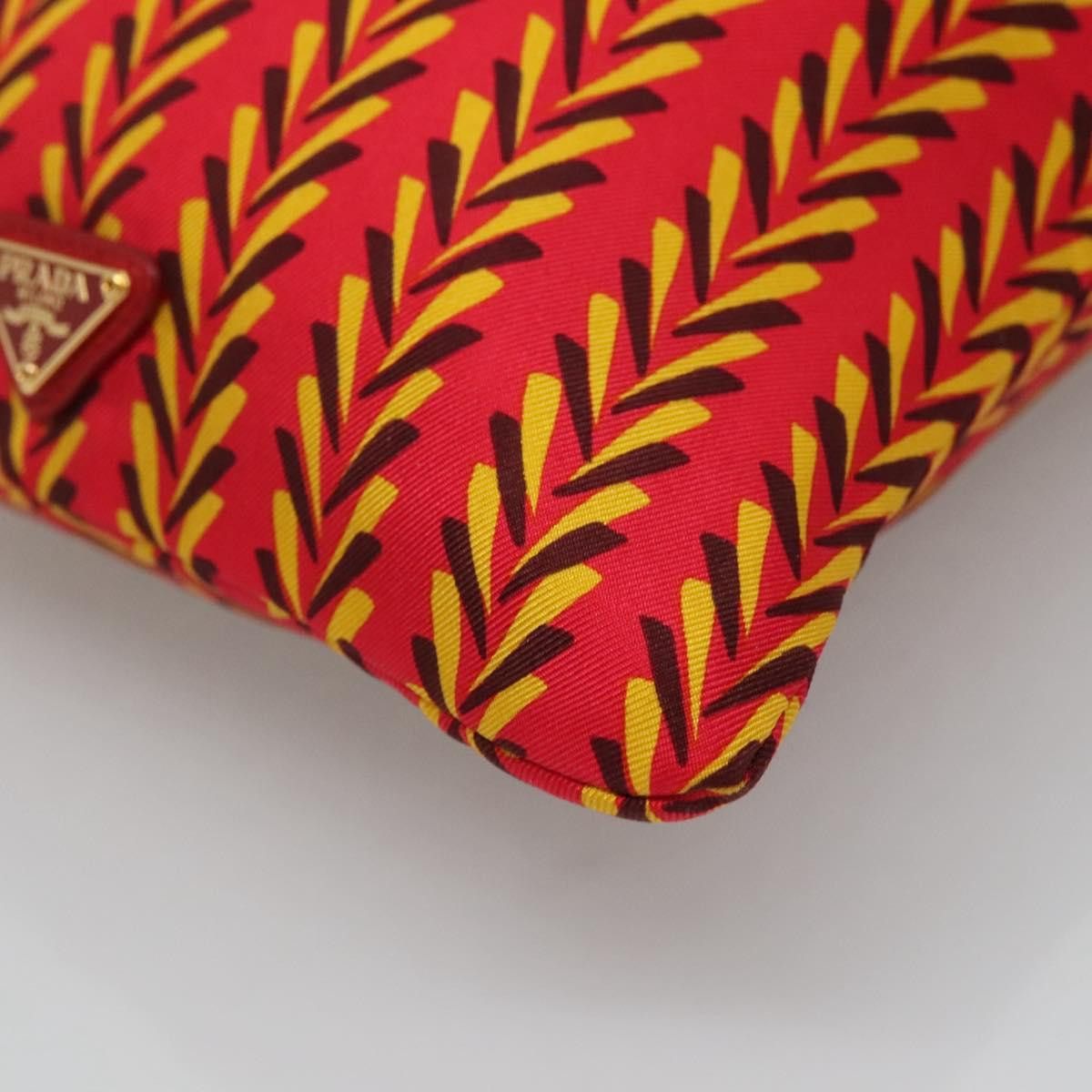 Prada Tessuto Red Silk Shoulder Bag (Pre-Owned) Size ONE SIZE - 10 Thumbnail