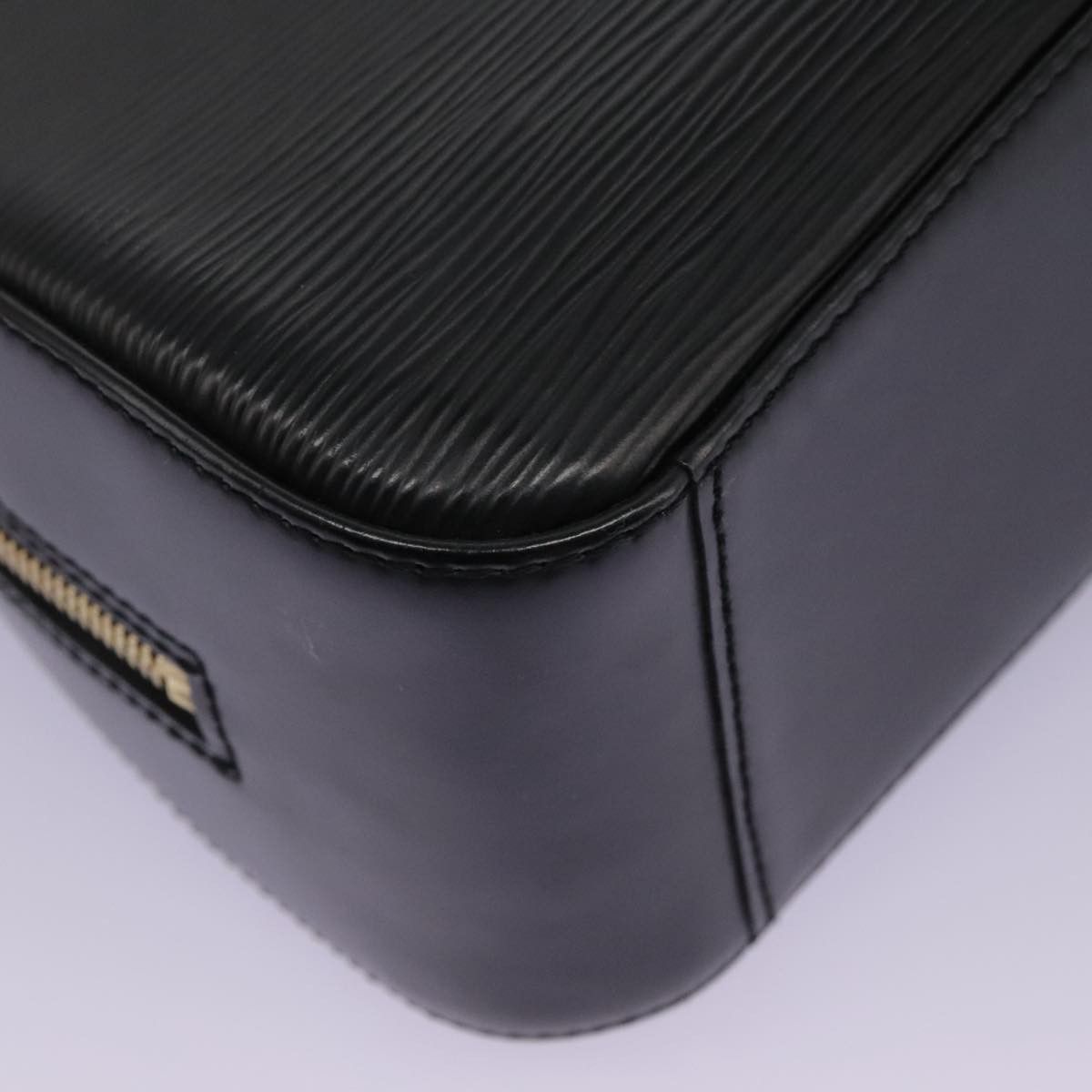 Louis Vuitton Jasmine Black Leather Handbag (Pre-Owned) Size ONE SIZE - 9 Thumbnail