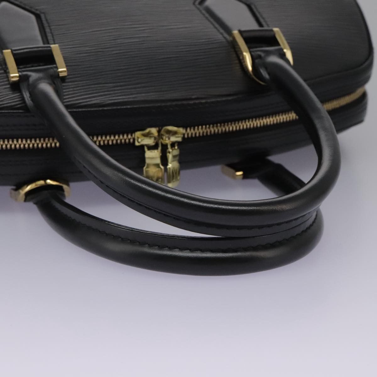 Louis Vuitton Jasmine Black Leather Handbag (Pre-Owned) Size ONE SIZE - 5 Thumbnail