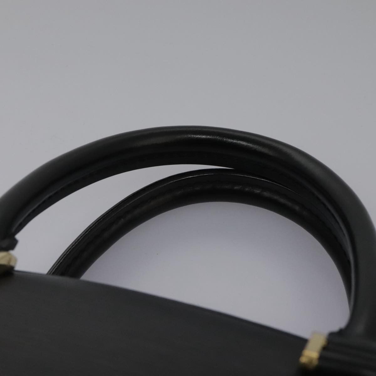 Louis Vuitton Jasmine Black Leather Handbag (Pre-Owned) Size ONE SIZE - 20 Thumbnail