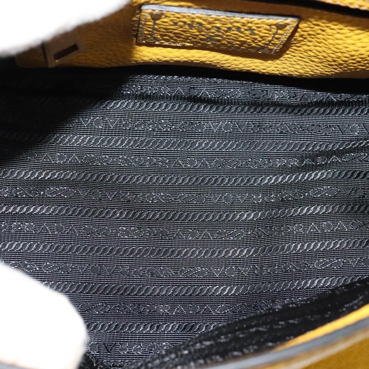 Prada Daino Yellow Leather Handbag (Pre-Owned) Size ONE SIZE - 20 Thumbnail