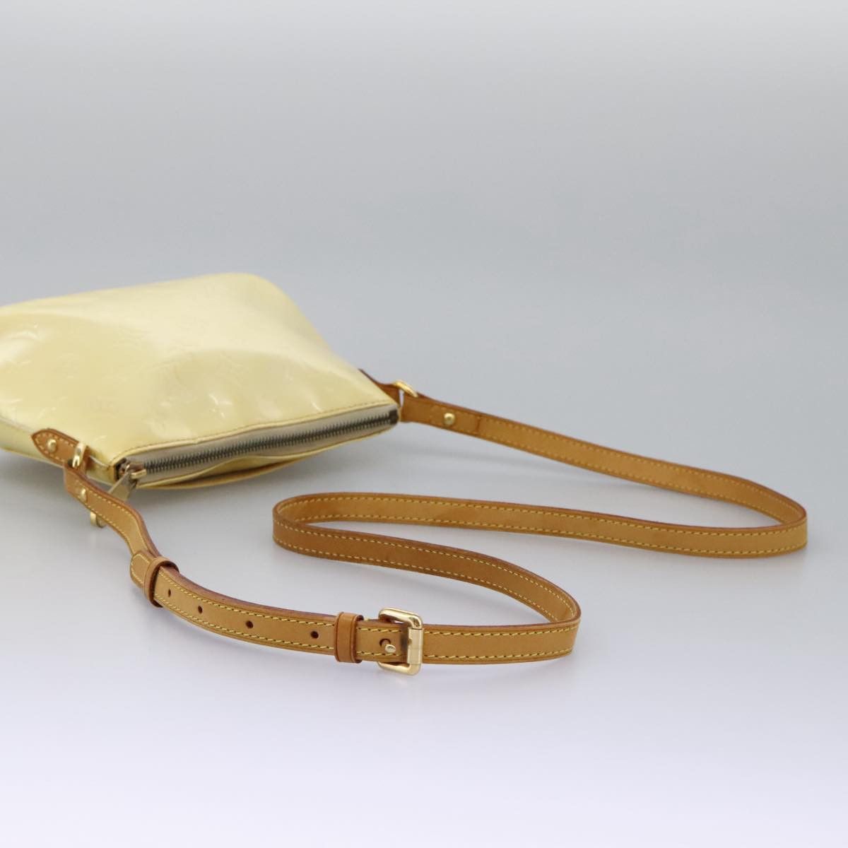 Louis Vuitton Minna Beige Patent Leather Shoulder Bag (Pre-Owned) Size ONE SIZE - 6 Thumbnail
