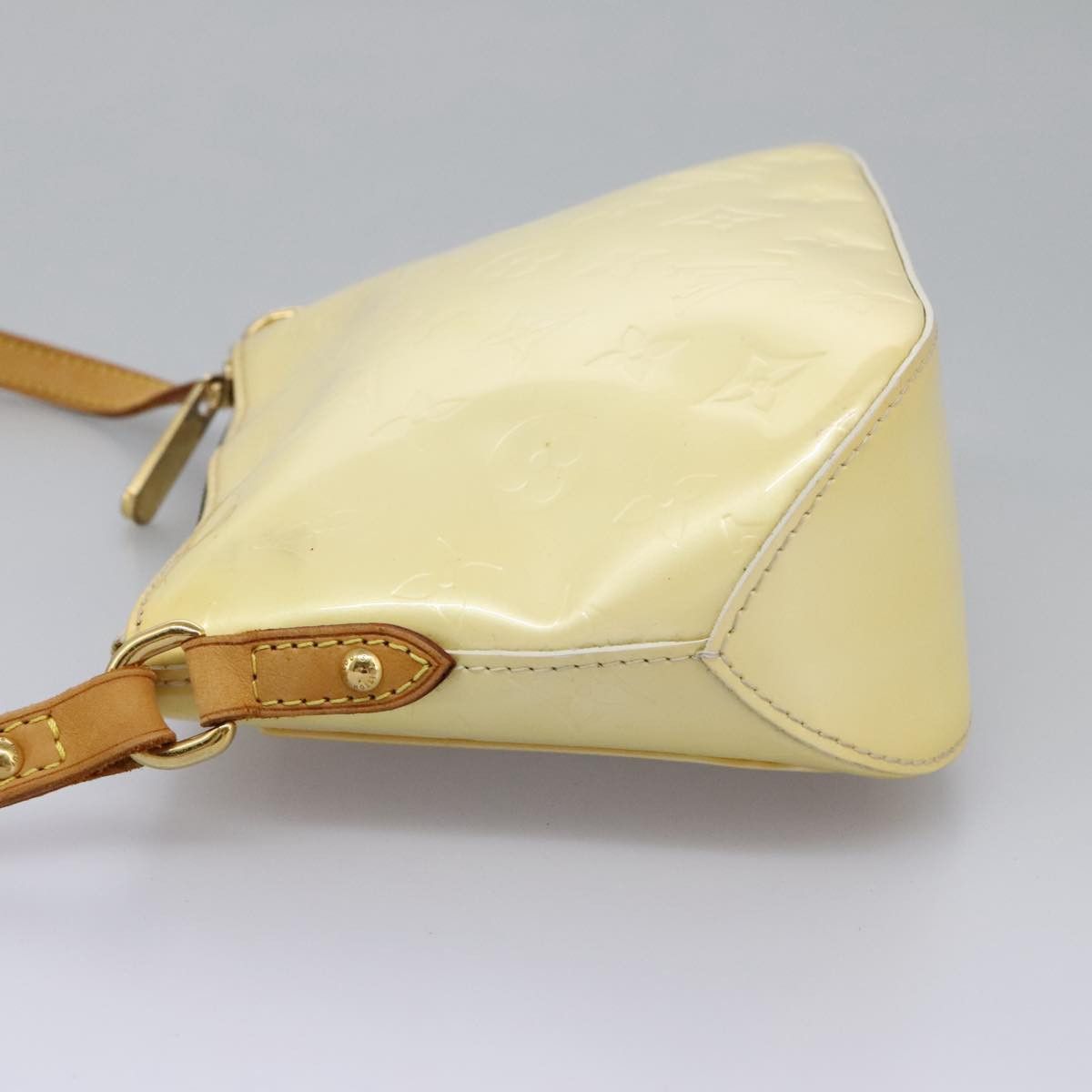 Louis Vuitton Minna Beige Patent Leather Shoulder Bag (Pre-Owned) Size ONE SIZE - 3 Thumbnail