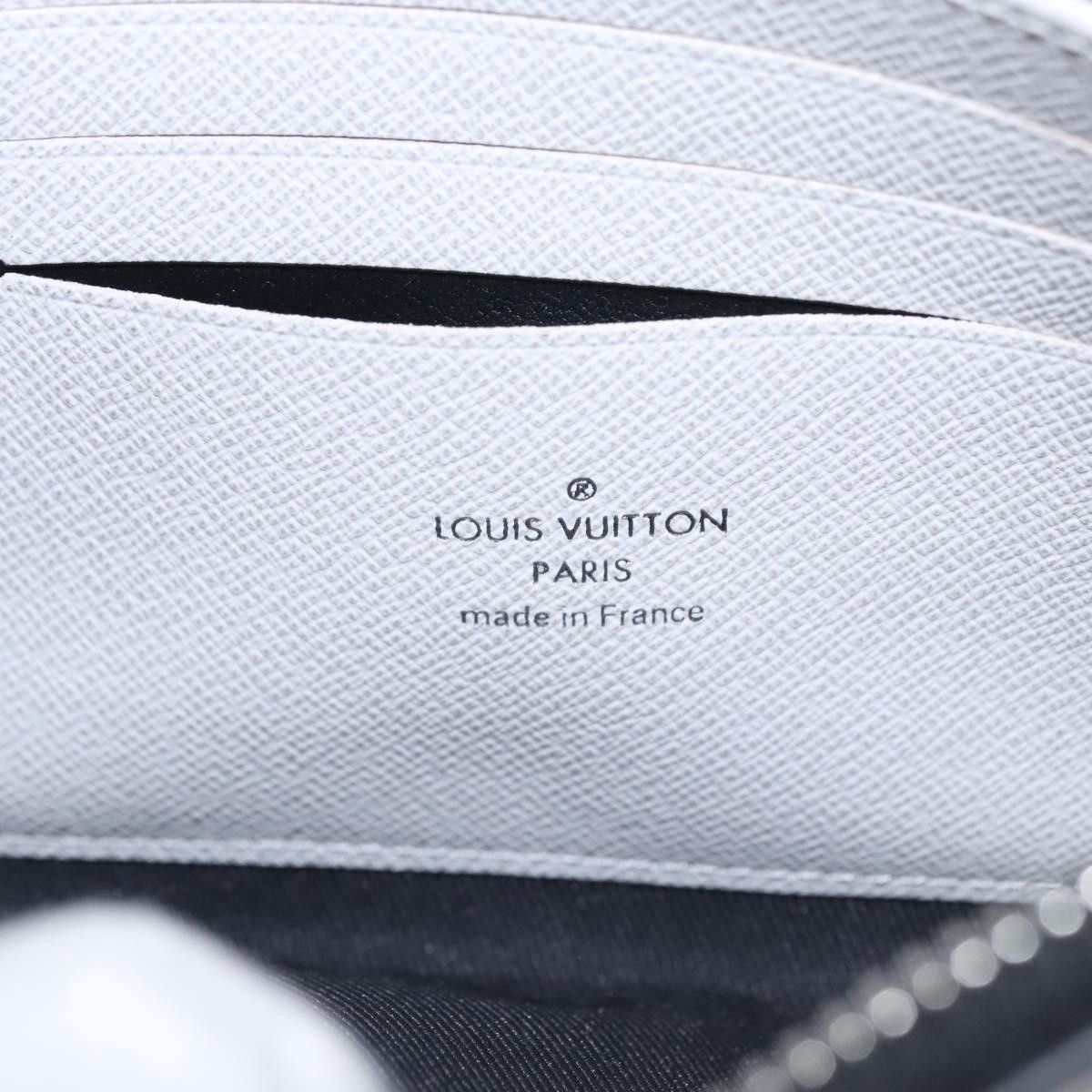Louis Vuitton Discovery White Canvas Clutch Bag (Pre-Owned) Size ONE SIZE - 19 Thumbnail