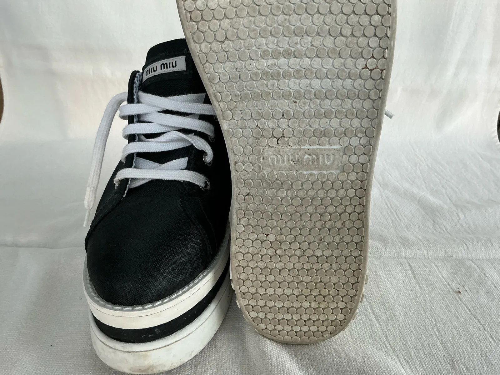 Miu Miu Miu Miu Sneakers Size US 9 / IT 39 - 2 Thumbnail