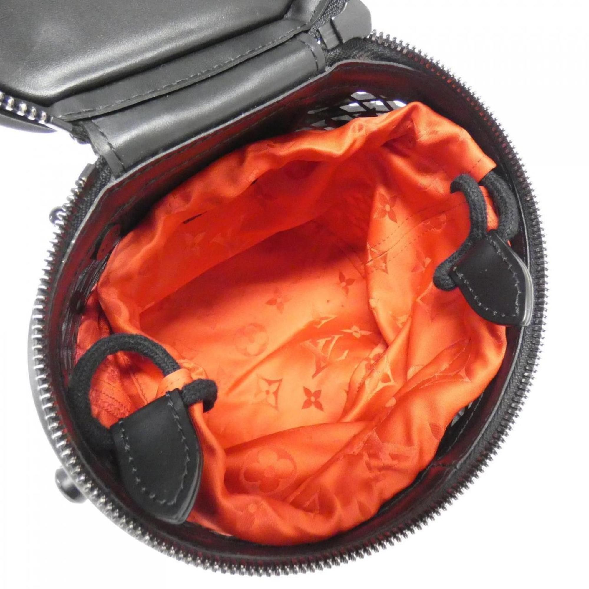 Louis Vuitton Louis Vuitton Cannes clutch Size ONE SIZE - 9 Thumbnail