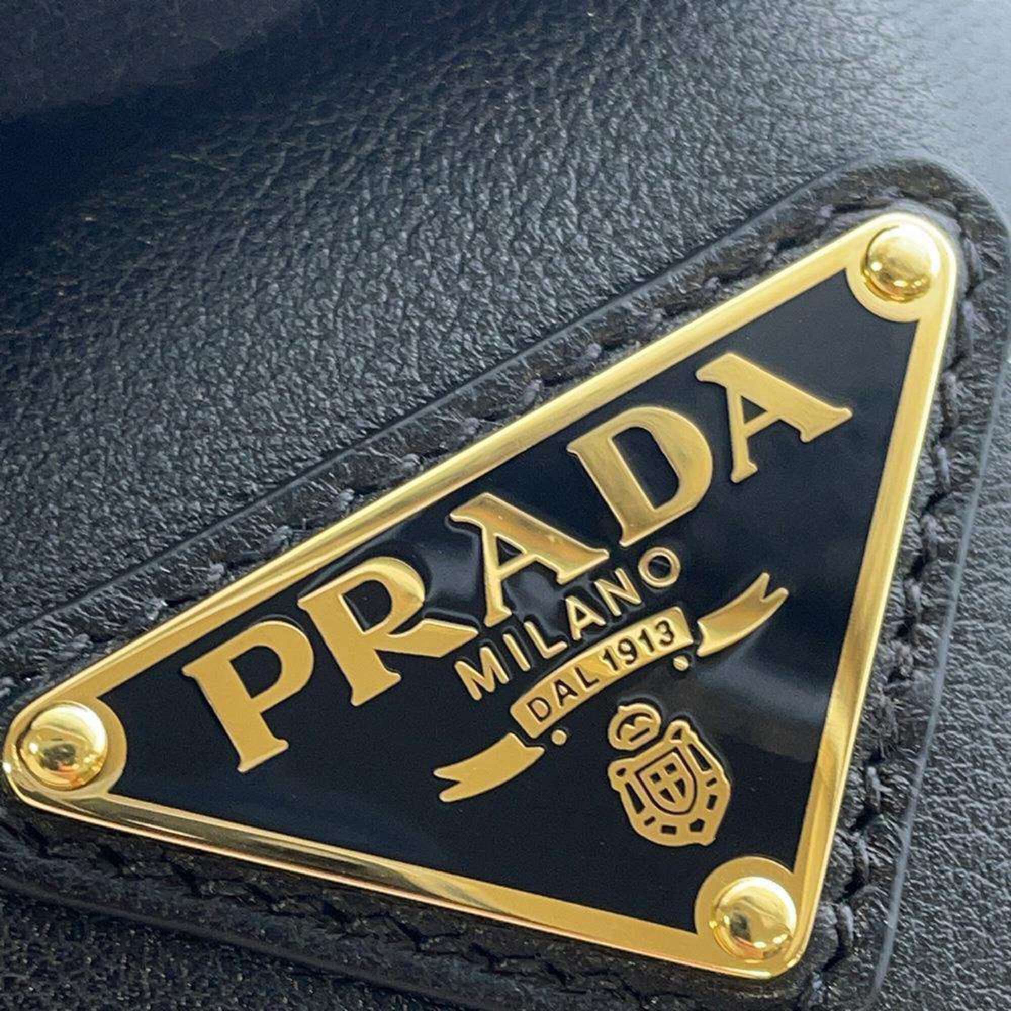 Prada Prada Vitello handbag Size ONE SIZE - 8 Thumbnail