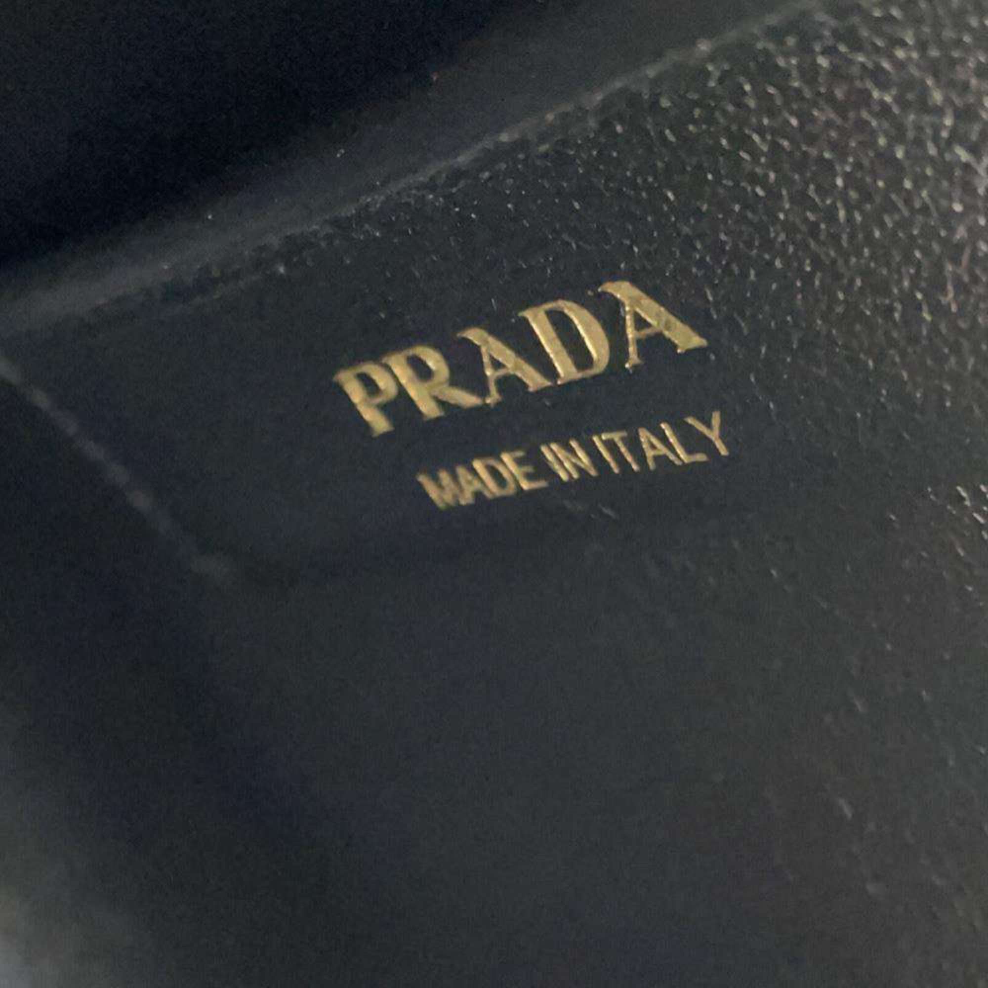 Prada Prada Vitello handbag Size ONE SIZE - 9 Thumbnail