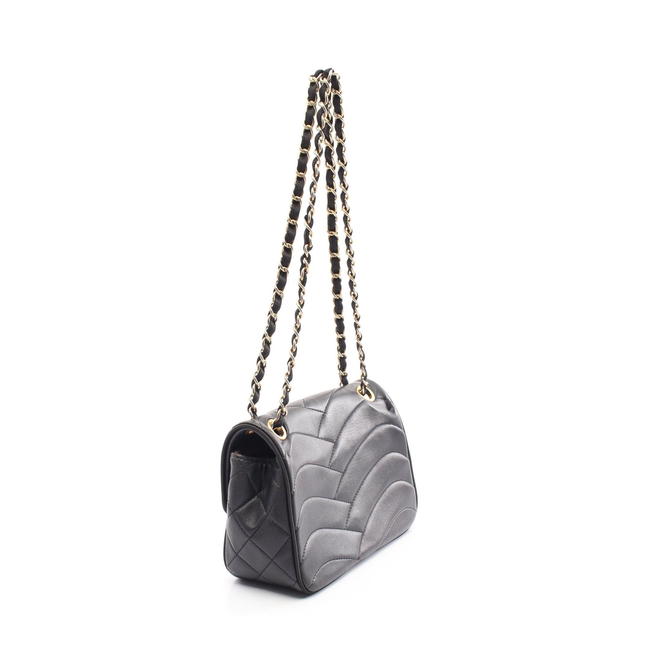 Chanel Chanel Double Chain Shoulder Bag Wave Stitch Lambskin Black Gold Hardware Size ONE SIZE - 2 Thumbnail