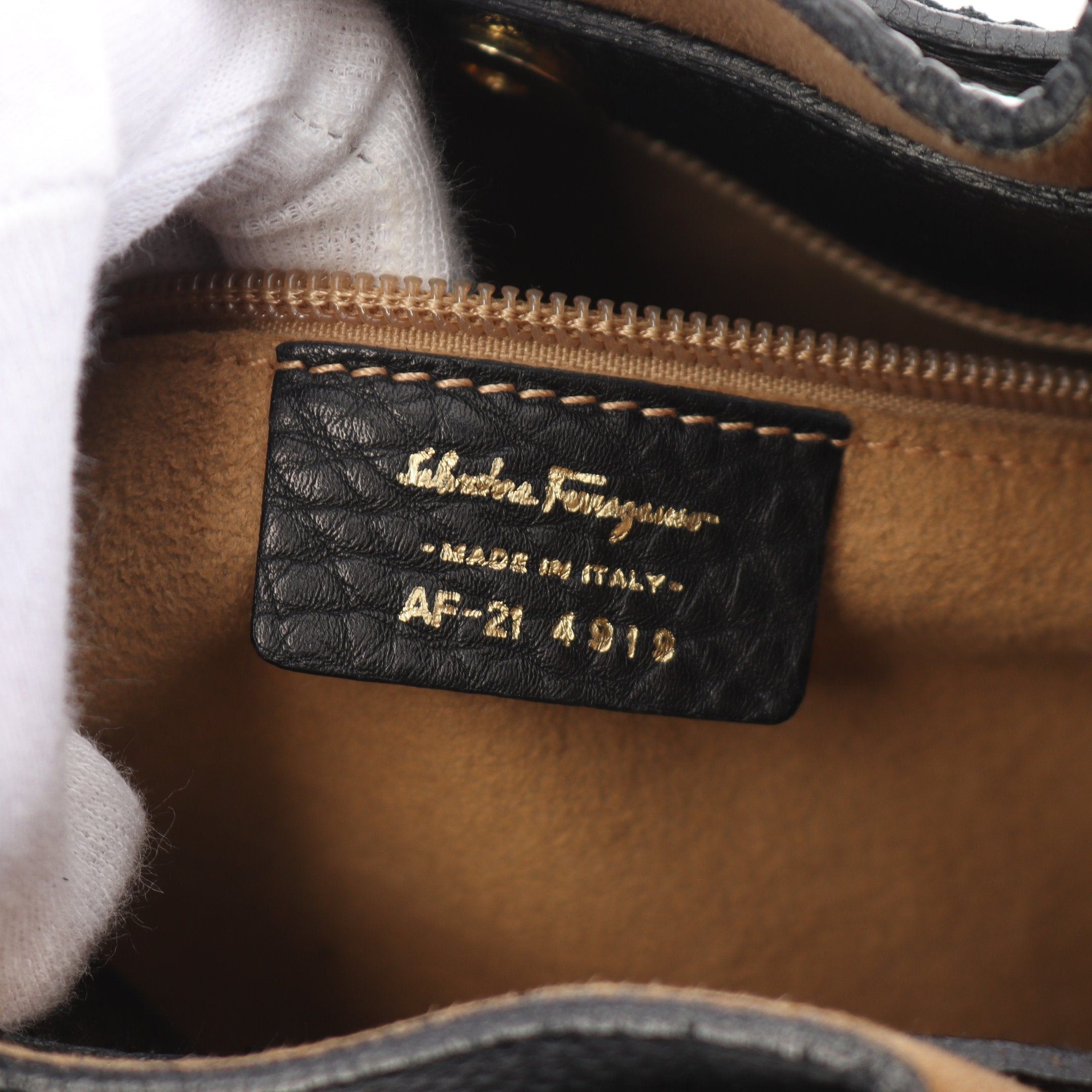 Salvatore Ferragamo Salvatore Ferragamo One Shoulder Bag Leather Black Size ONE SIZE - 4 Thumbnail