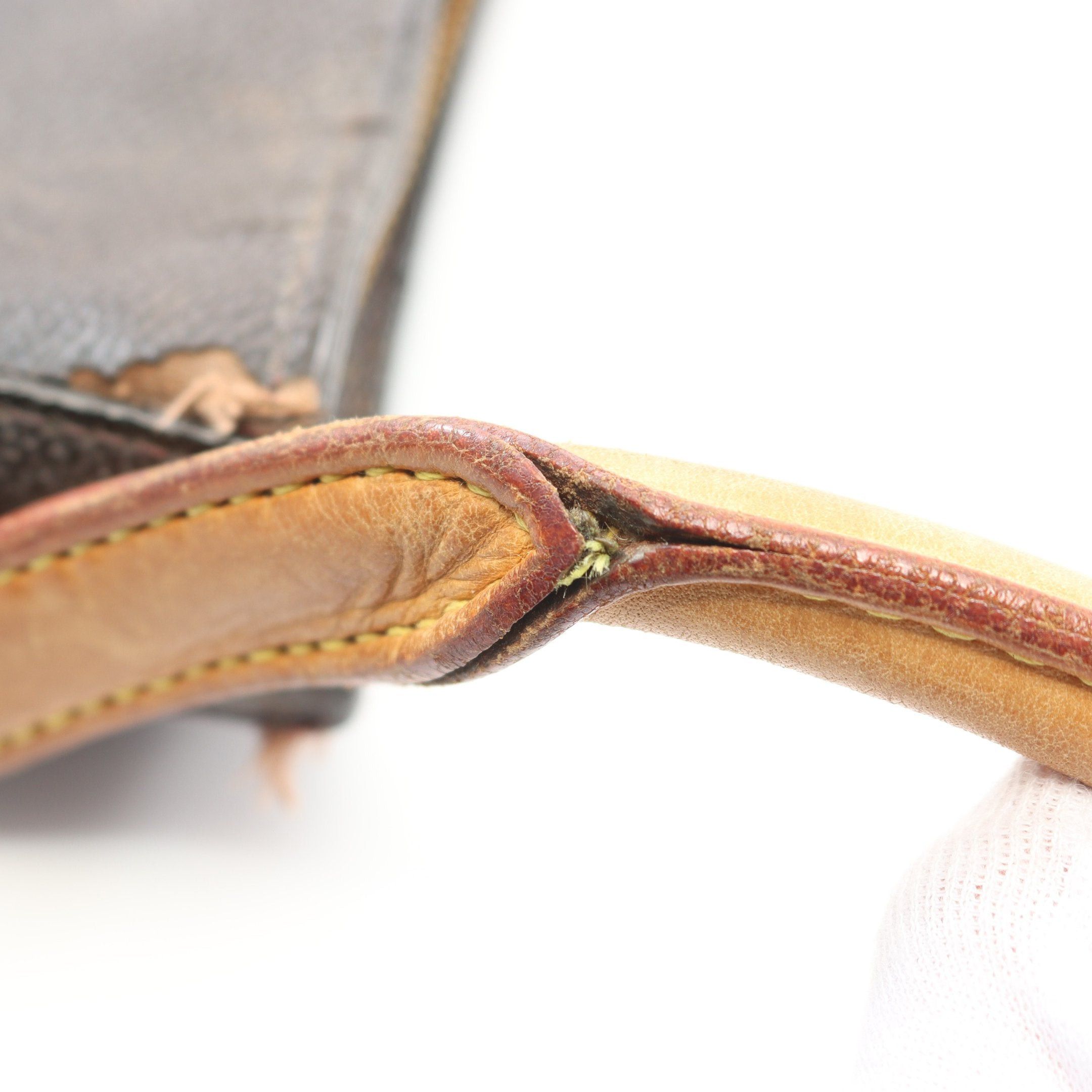 Louis Vuitton Louis Vuitton Looping Gm Monogram Shoulder Bag Leather Brown Size ONE SIZE - 11 Thumbnail