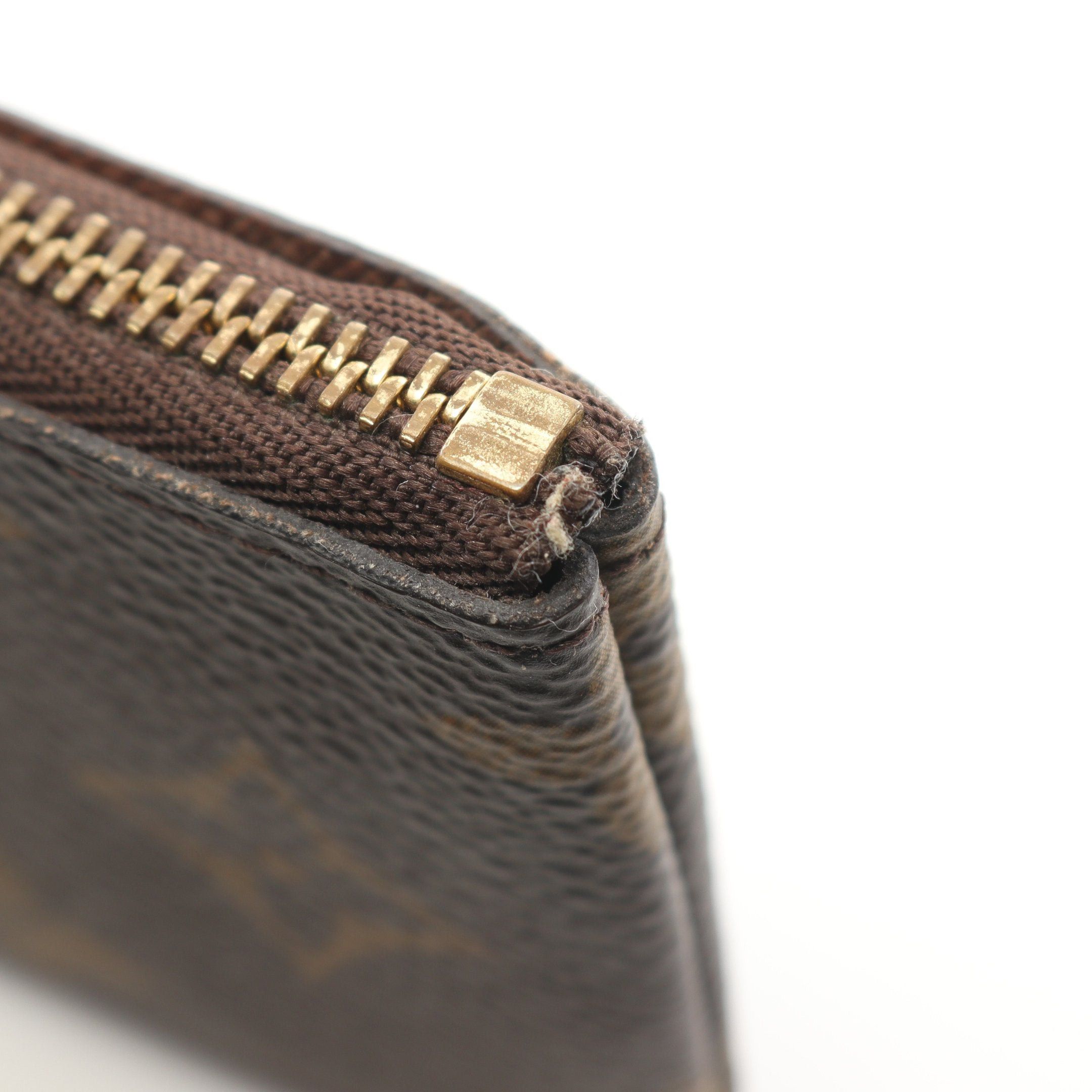 Louis Vuitton Louis Vuitton Pochette Cle Monogram Coin Purse Brown With Key Ring Size ONE SIZE - 8 Thumbnail