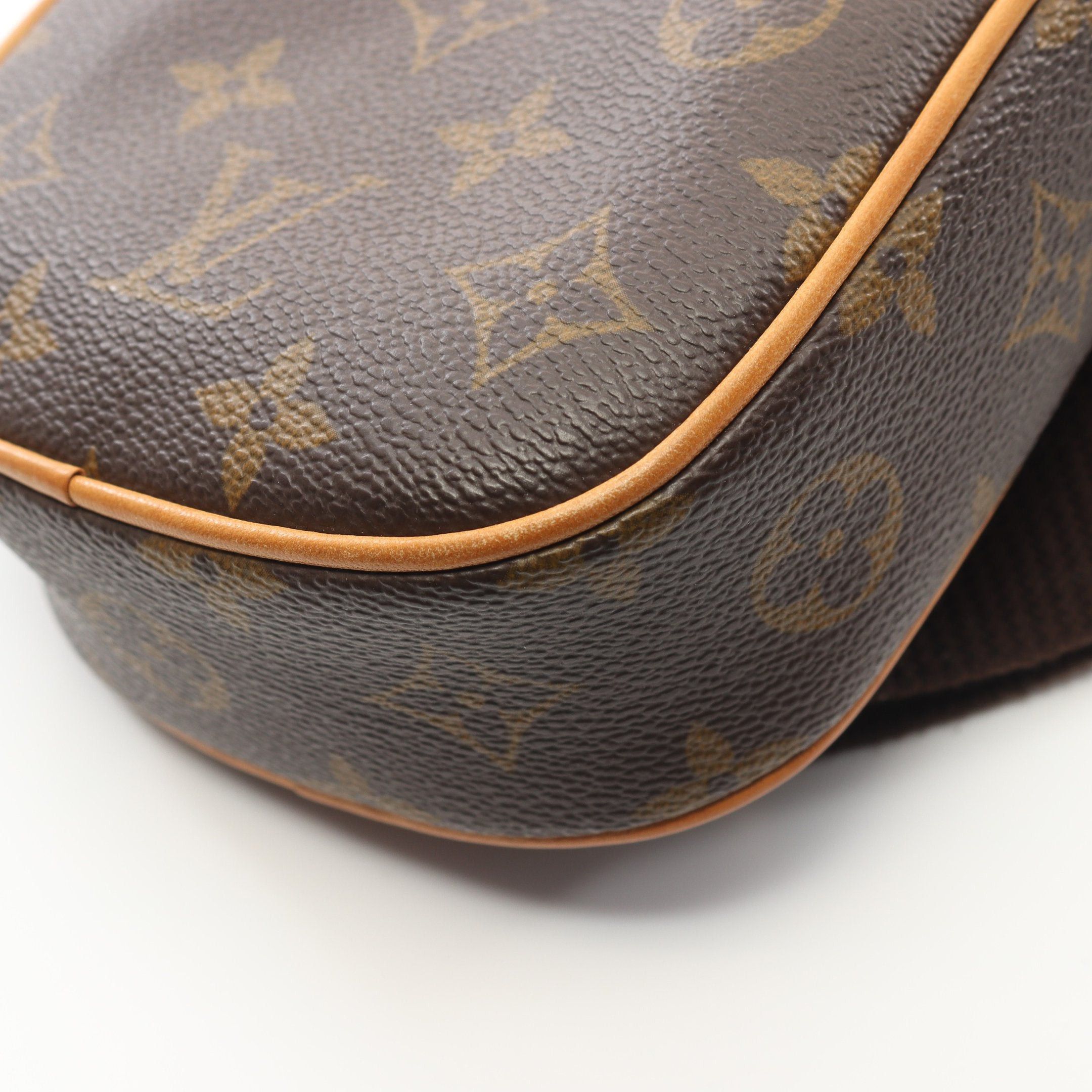 Louis Vuitton Louis Vuitton Pochette Ganju Monogram Body Bag Leather Brown Size ONE SIZE - 6 Thumbnail