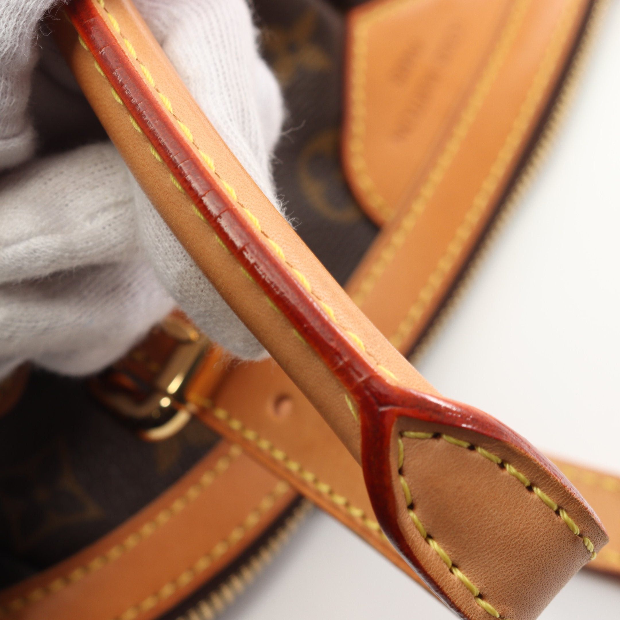 Louis Vuitton Louis Vuitton Tivoli Gm Monogram Handbag Leather Brown Size ONE SIZE - 9 Thumbnail