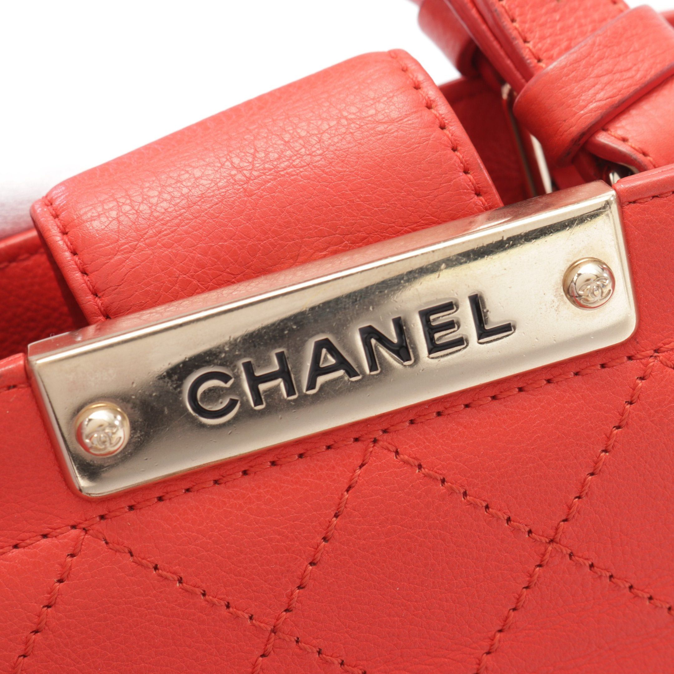 Chanel Chanel Matelasse Chain Shoulder Bag Leather Red Gold Hardware Size ONE SIZE - 10 Thumbnail