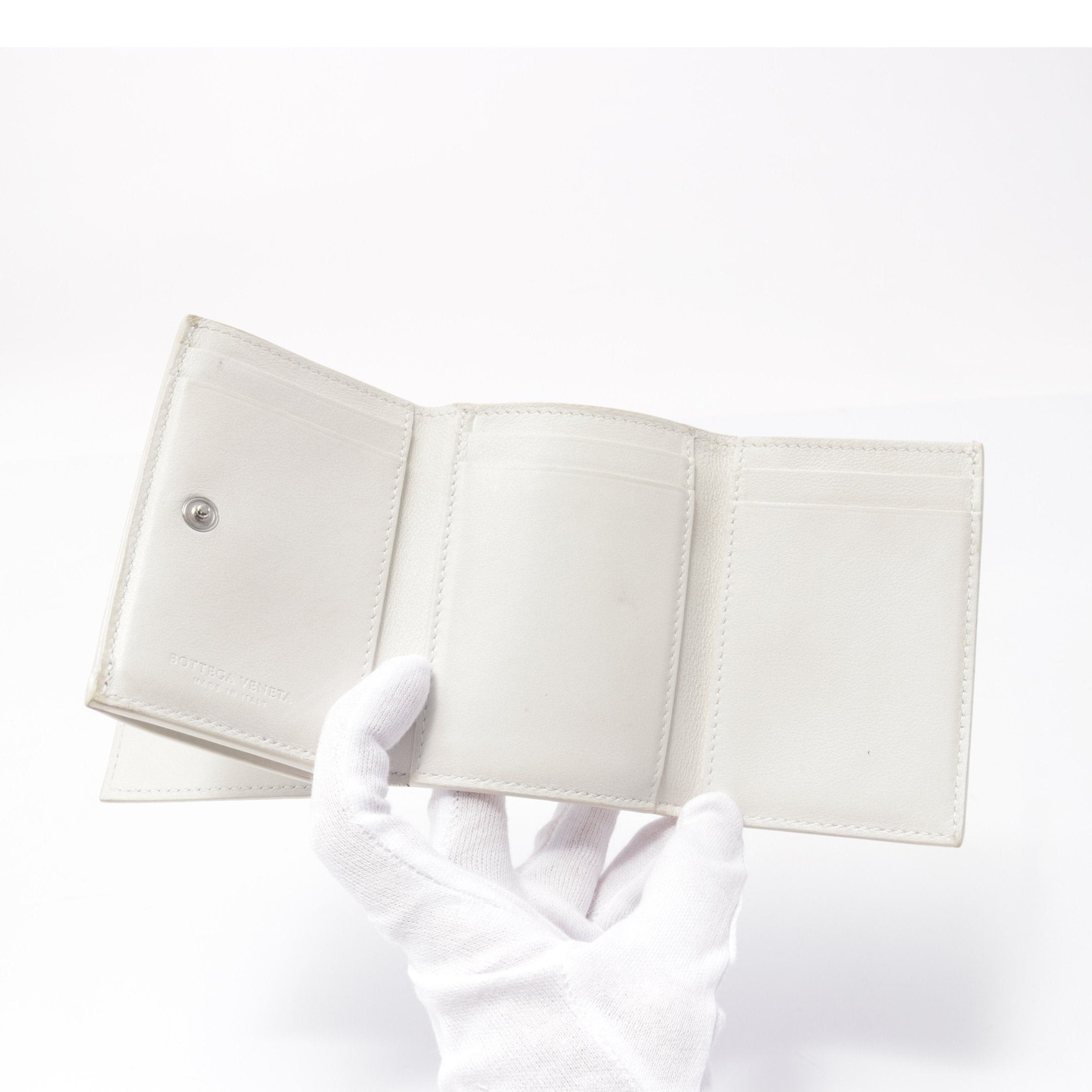 Bottega Veneta Bottega Veneta Intrecciato Trifold Wallet Leather White Size ONE SIZE - 3 Thumbnail