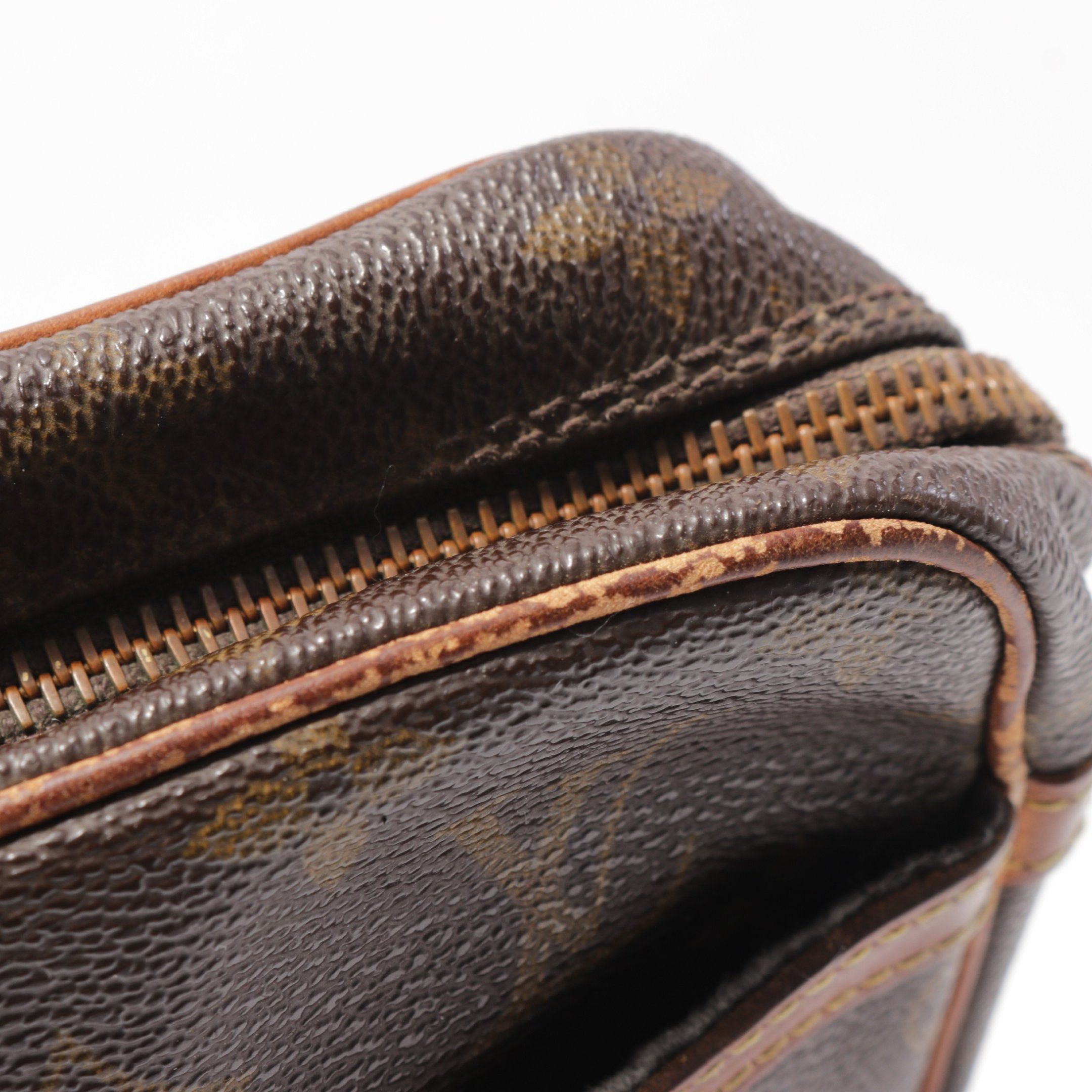 Louis Vuitton Louis Vuitton Compiègne 23 Monogram Clutch Bag Second Leather Brown Size ONE SIZE - 11 Thumbnail