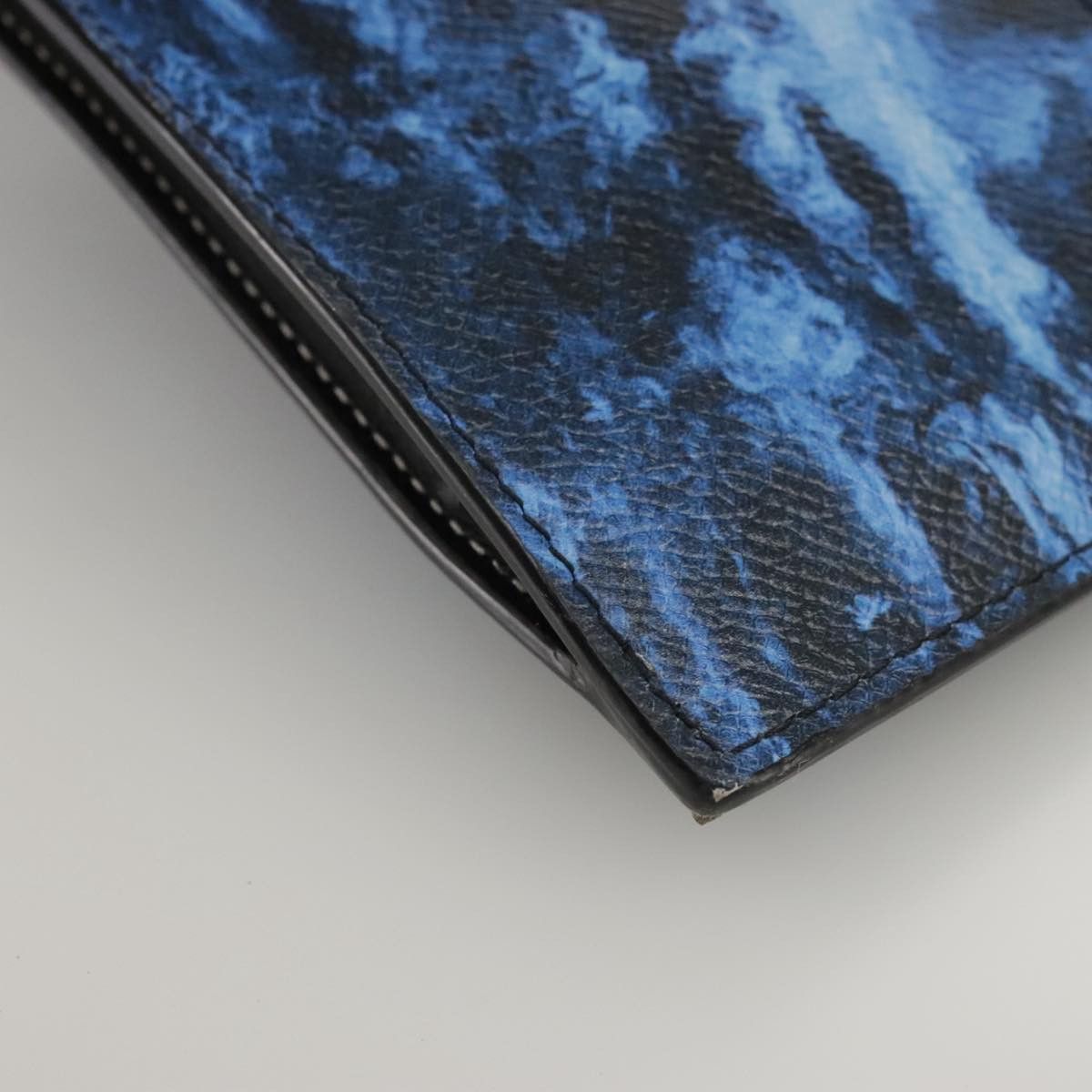 Burberry Blue Leather Clutch Bag (Pre-Owned) Size ONE SIZE - 9 Thumbnail
