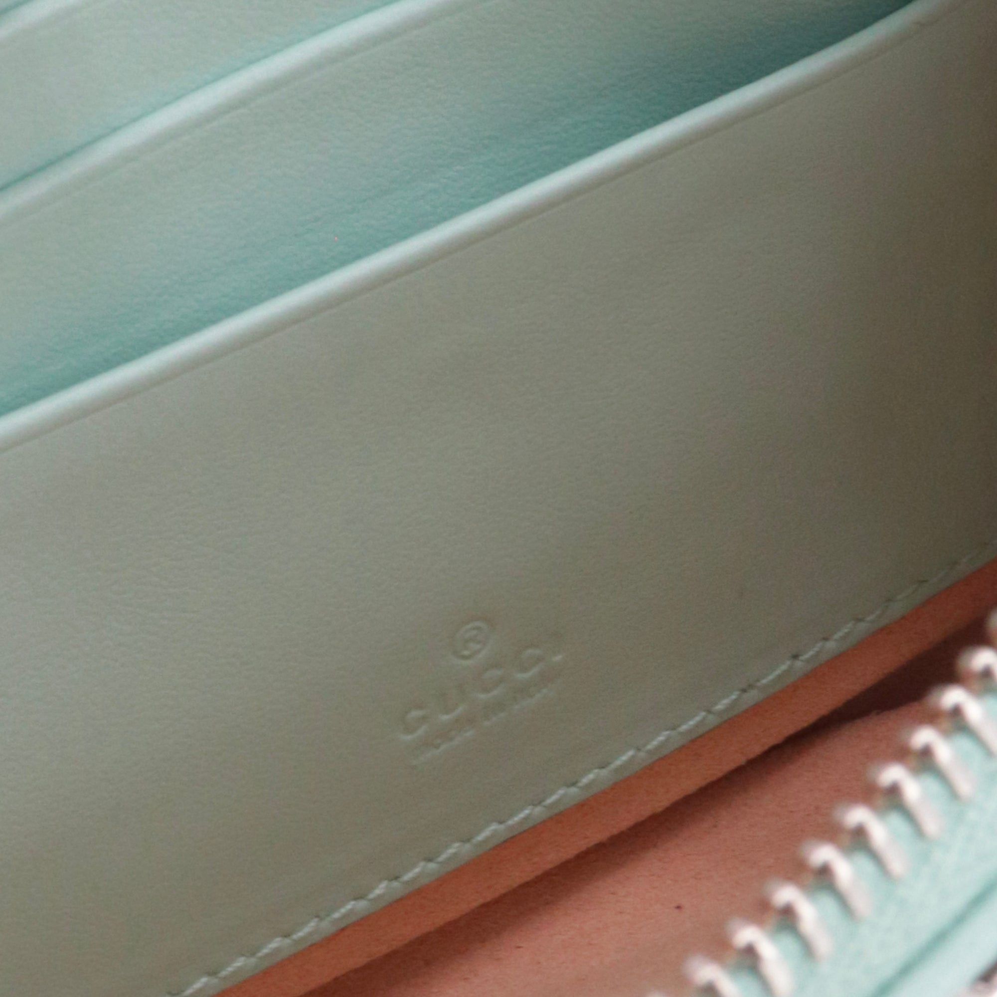 Gucci GUCCI - Gucci GG Marmont clutch in pastel blue chevron leather Size ONE SIZE - 7 Thumbnail