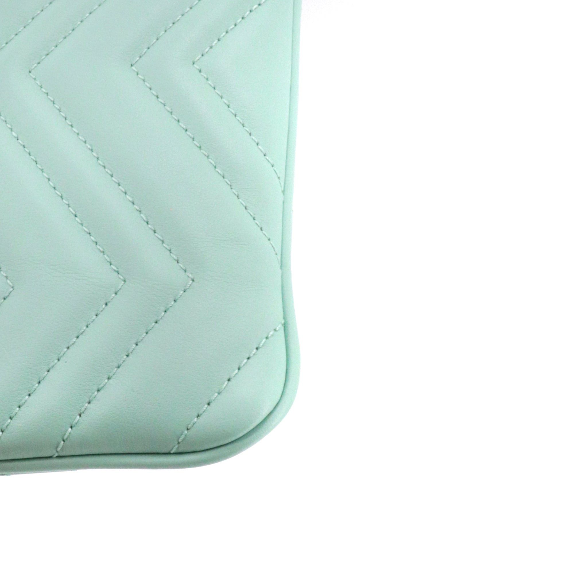 Gucci GUCCI - Gucci GG Marmont clutch in pastel blue chevron leather Size ONE SIZE - 6 Thumbnail