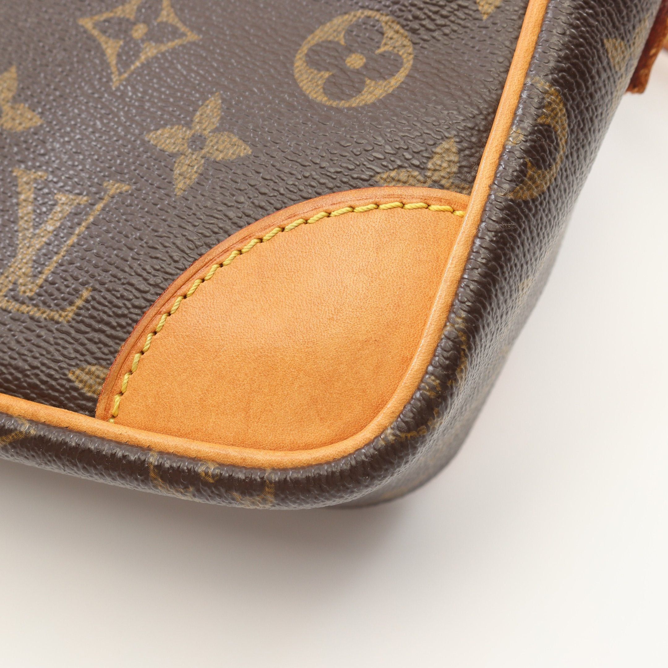 Louis Vuitton Louis Vuitton Trocadero 30 Monogram Shoulder Bag Leather Brown Size ONE SIZE - 6 Thumbnail
