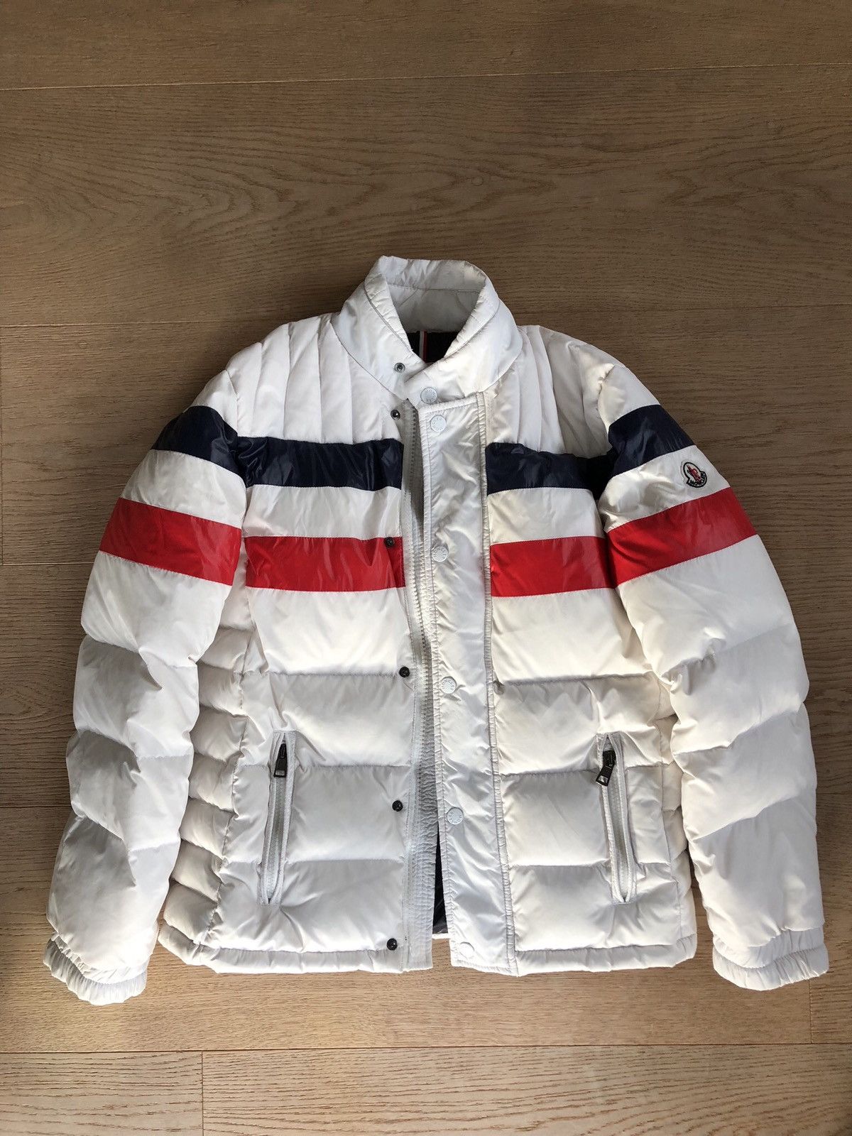 Moncler striped technical cheap menuire sport