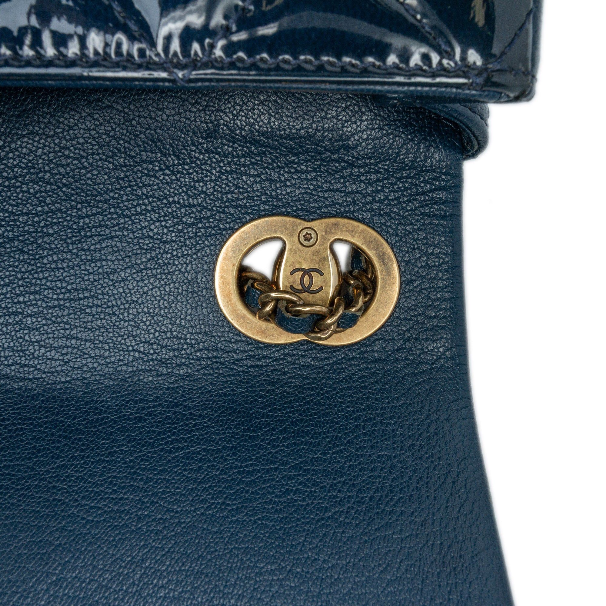 Chanel Chanel Paris-Salzburg Small Patent and Goatskin CC Eyelet Flap Blue Size ONE SIZE - 6 Thumbnail