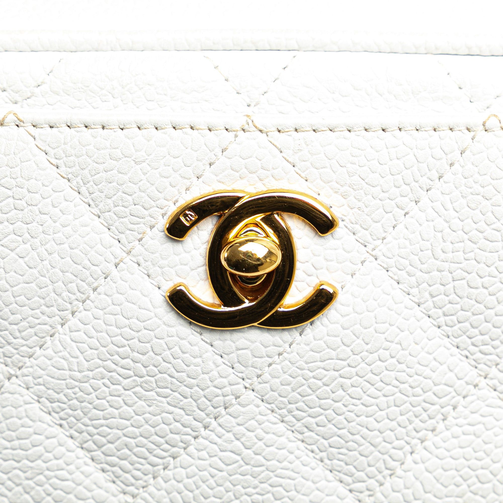 Chanel Chanel Quilted Caviar CC Camera Bag White Size ONE SIZE - 9 Thumbnail