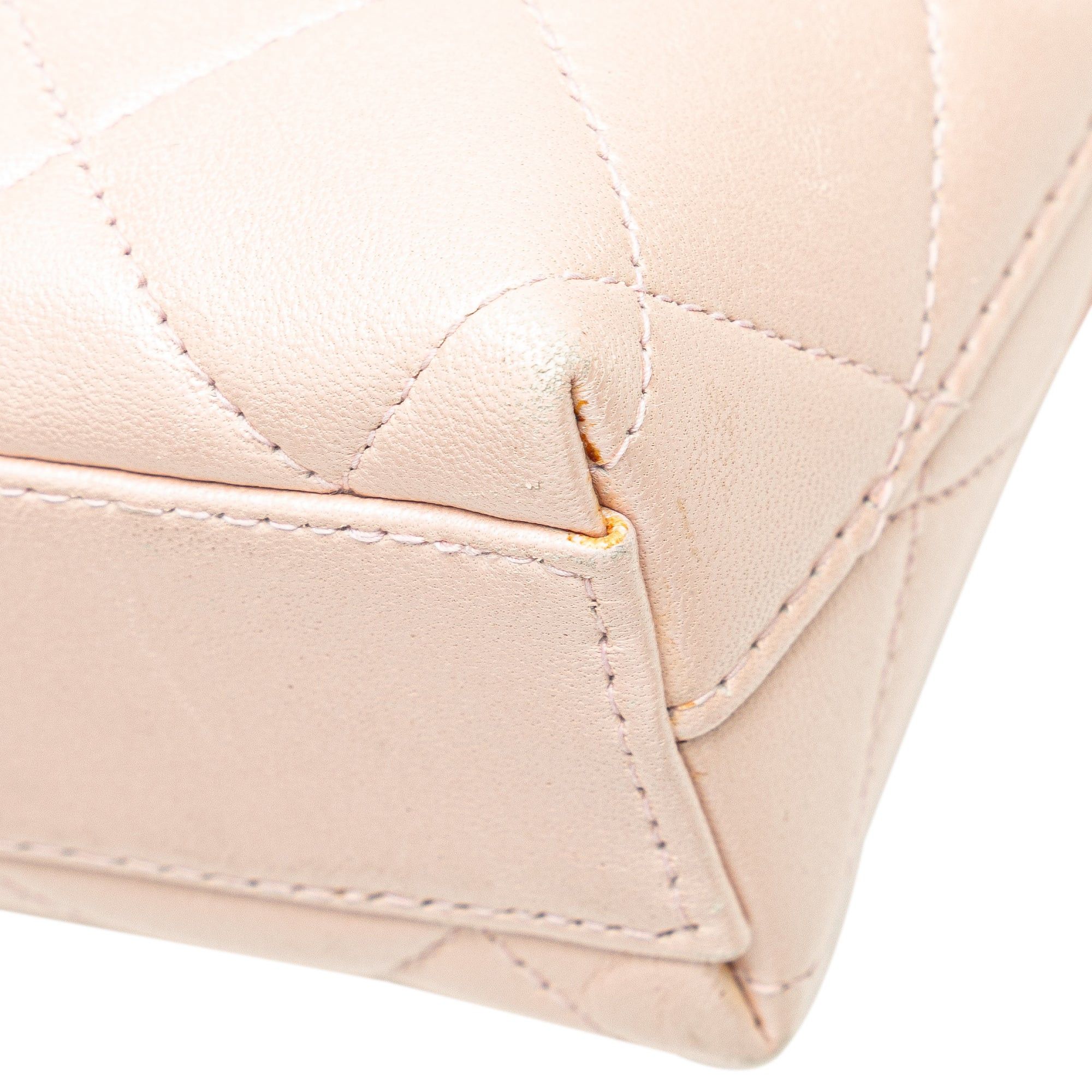 Chanel Chanel CC Quilted Irisdescent Lambskin Chain Handbag Pink Size ONE SIZE - 7 Thumbnail