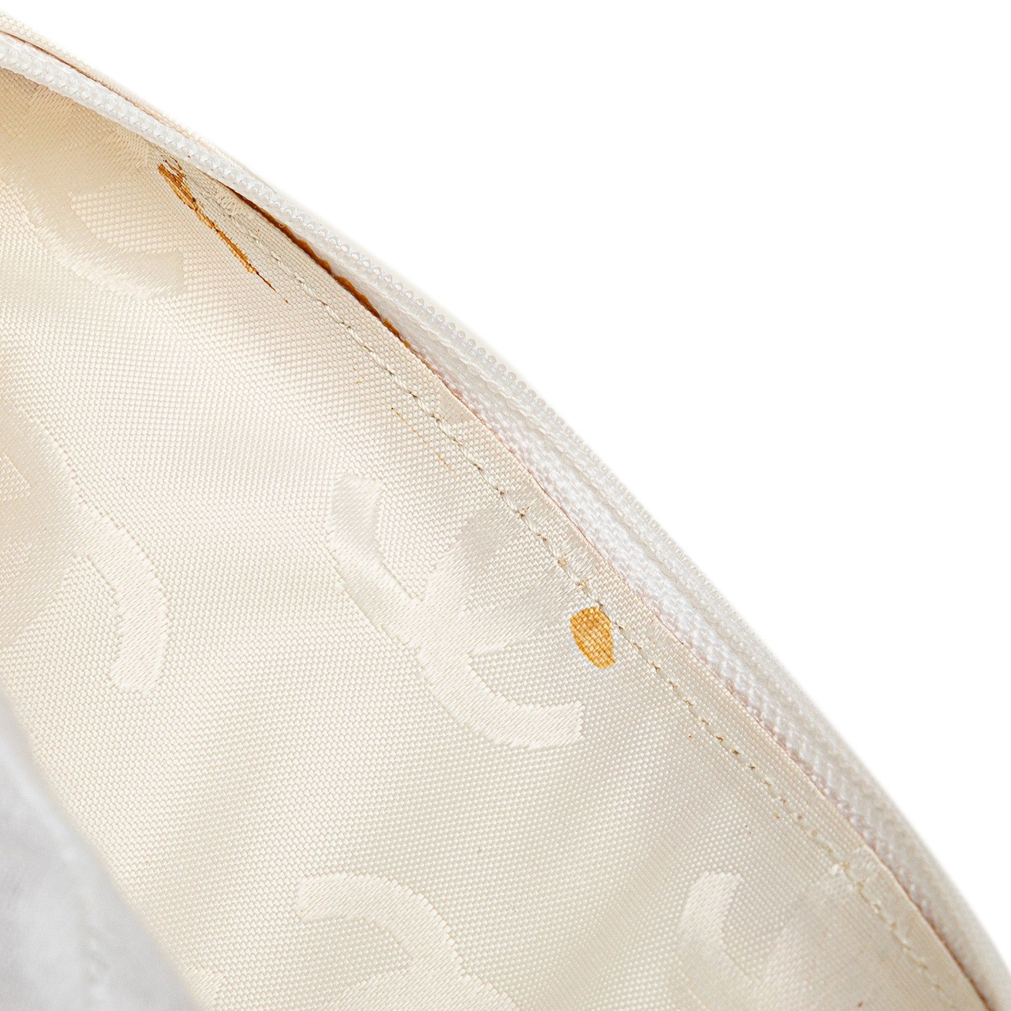 Chanel Chanel CC Quilted Lambskin Wild Stitch Handbag White Size ONE SIZE - 10 Thumbnail