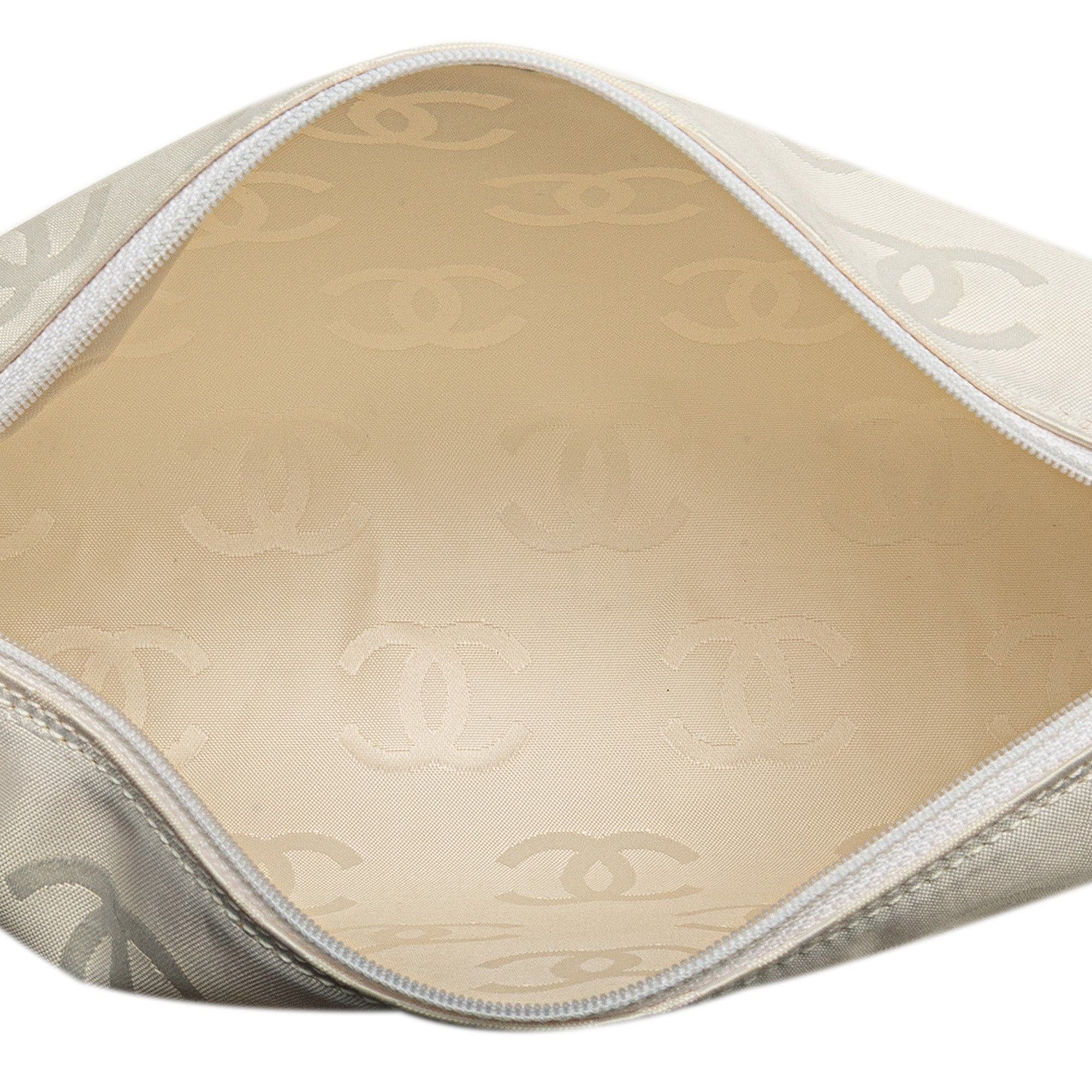 Chanel Chanel CC Quilted Lambskin Wild Stitch Handbag White Size ONE SIZE - 5 Thumbnail