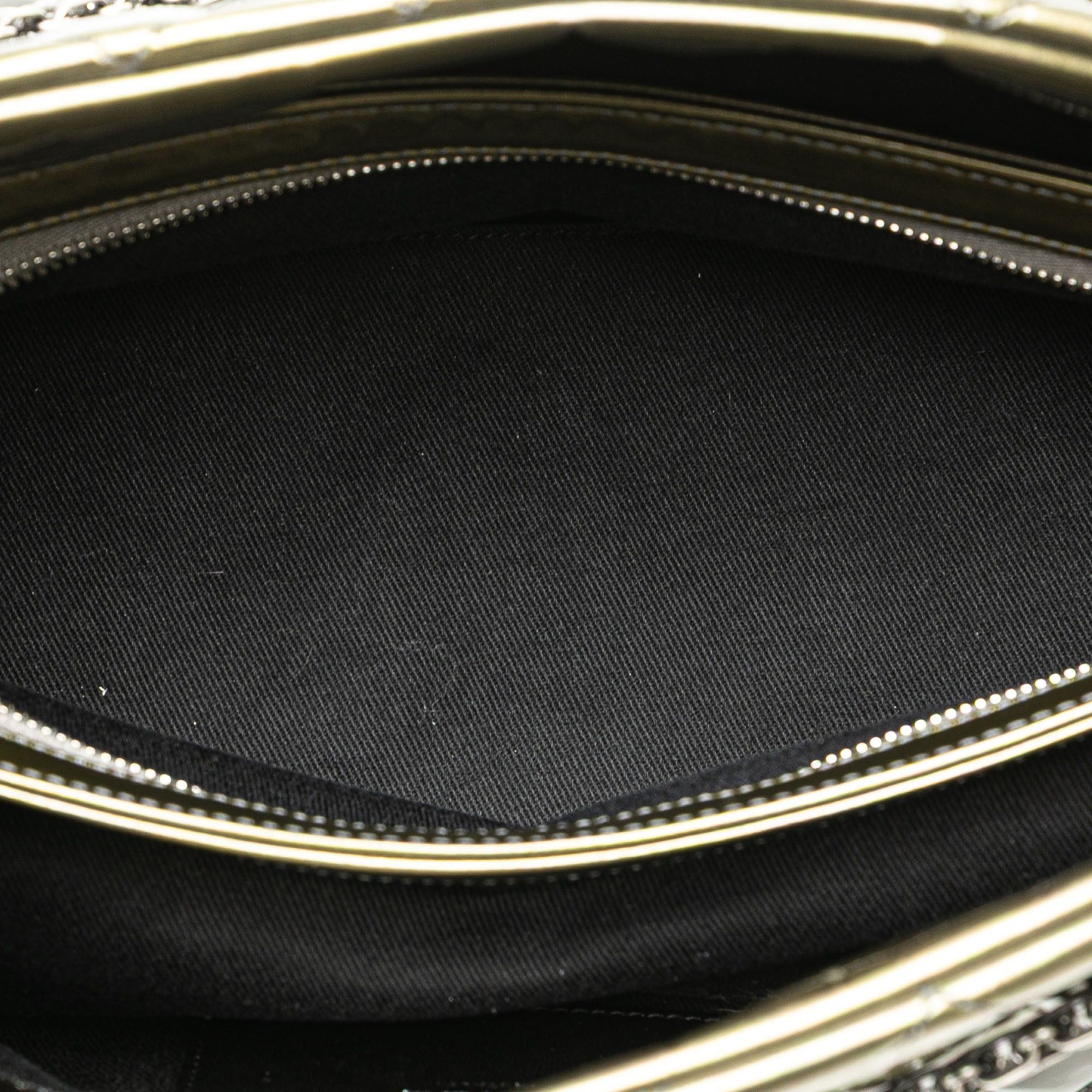 Chanel Chanel Medium Patent Ombre Just Mademoiselle Shoulder Bag Green Size ONE SIZE - 4 Thumbnail