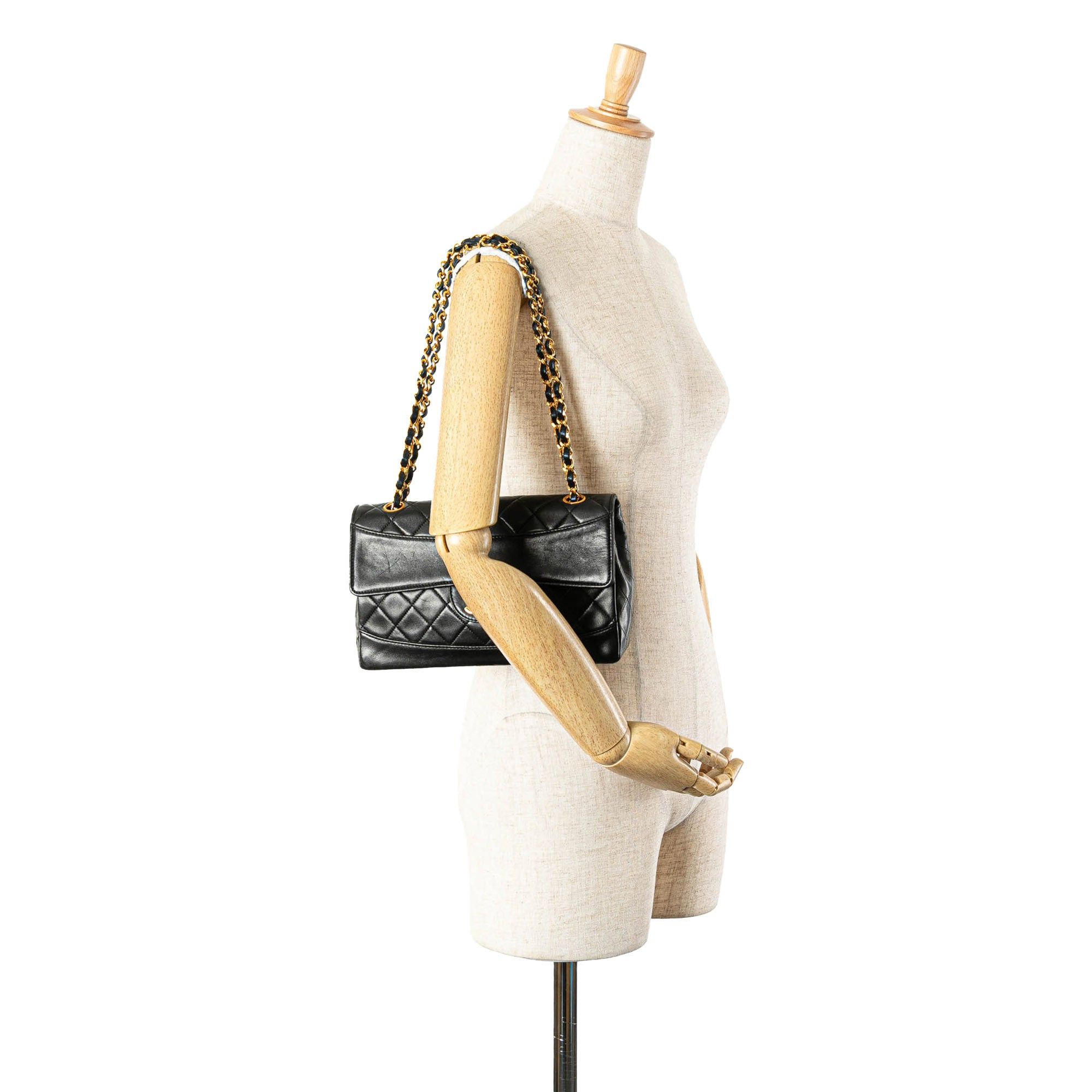 Chanel Chanel Medium CC Quilted Lambskin Single Flap Black Size ONE SIZE - 13 Thumbnail