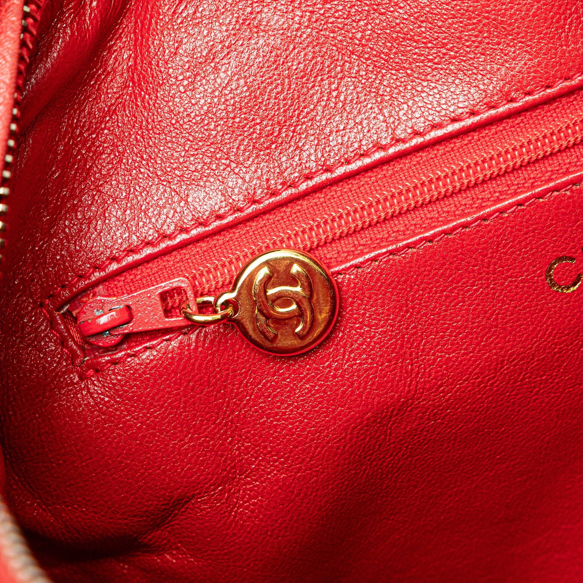 Chanel Chanel CC Quilted Caviar Chain Camera Bag Red Size ONE SIZE - 9 Thumbnail