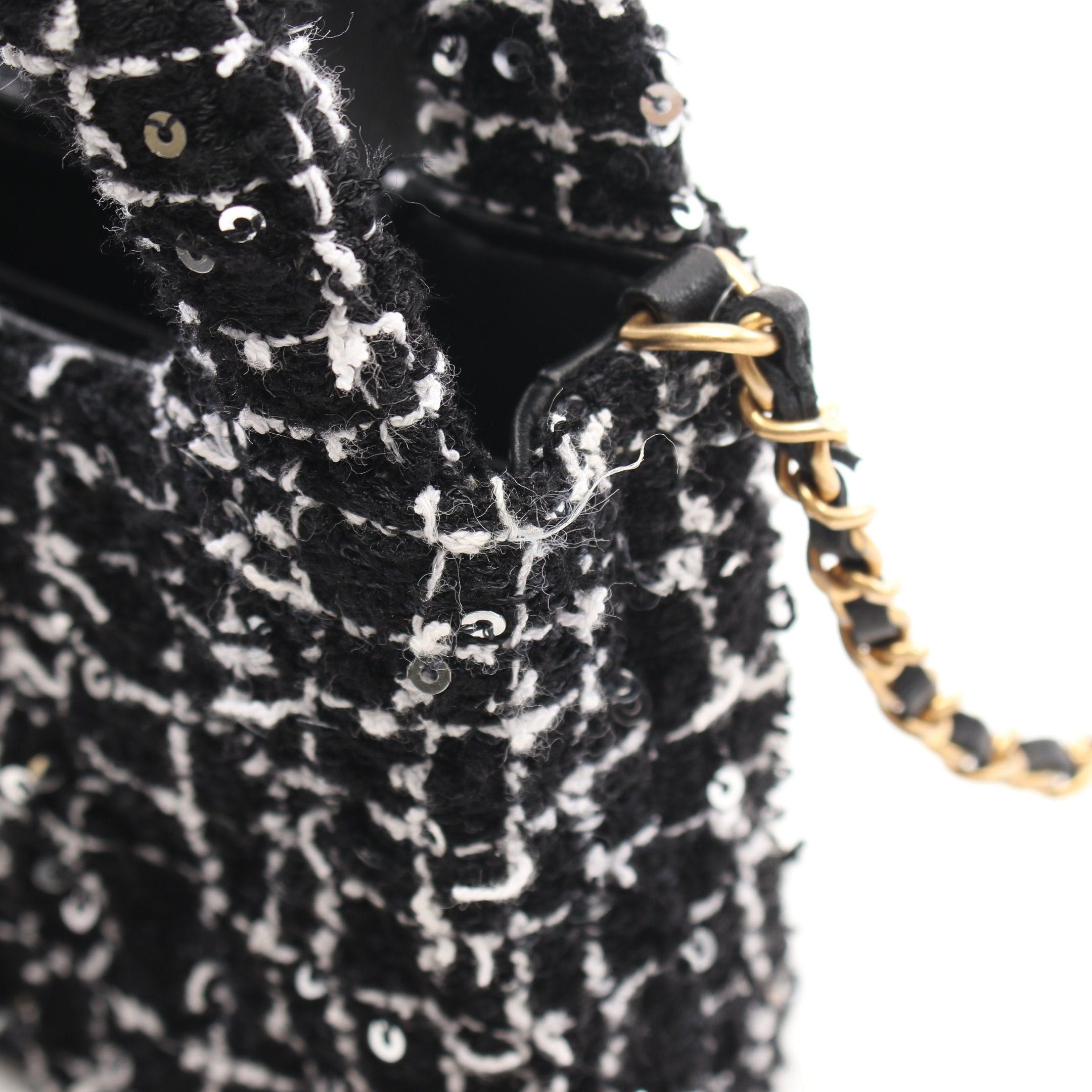 Chanel Chanel Matelasse Chain Shoulder Bag Tweed Sequin Black White Gold Hardware Size ONE SIZE - 6 Thumbnail