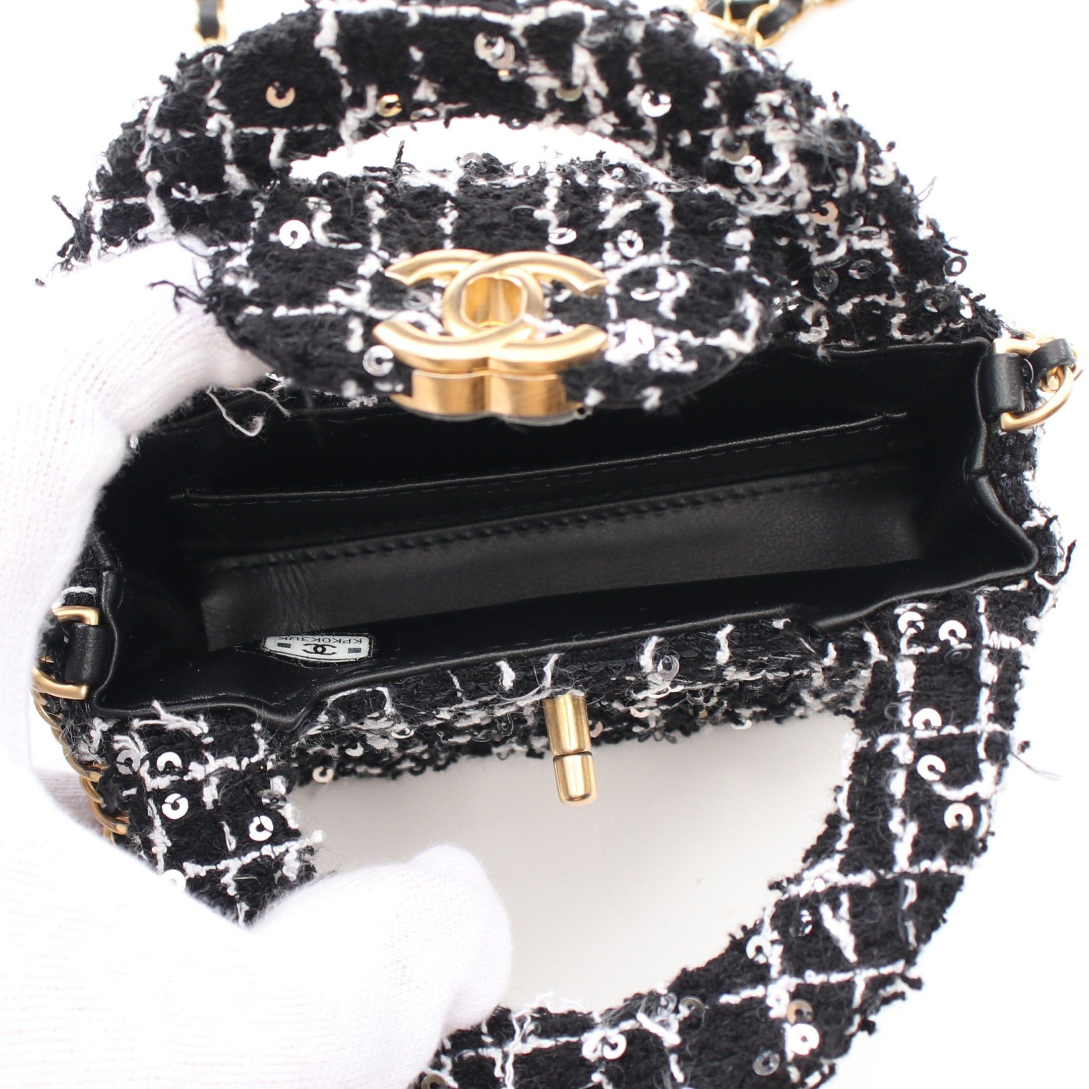 Chanel Chanel Matelasse Chain Shoulder Bag Tweed Sequin Black White Gold Hardware Size ONE SIZE - 3 Thumbnail