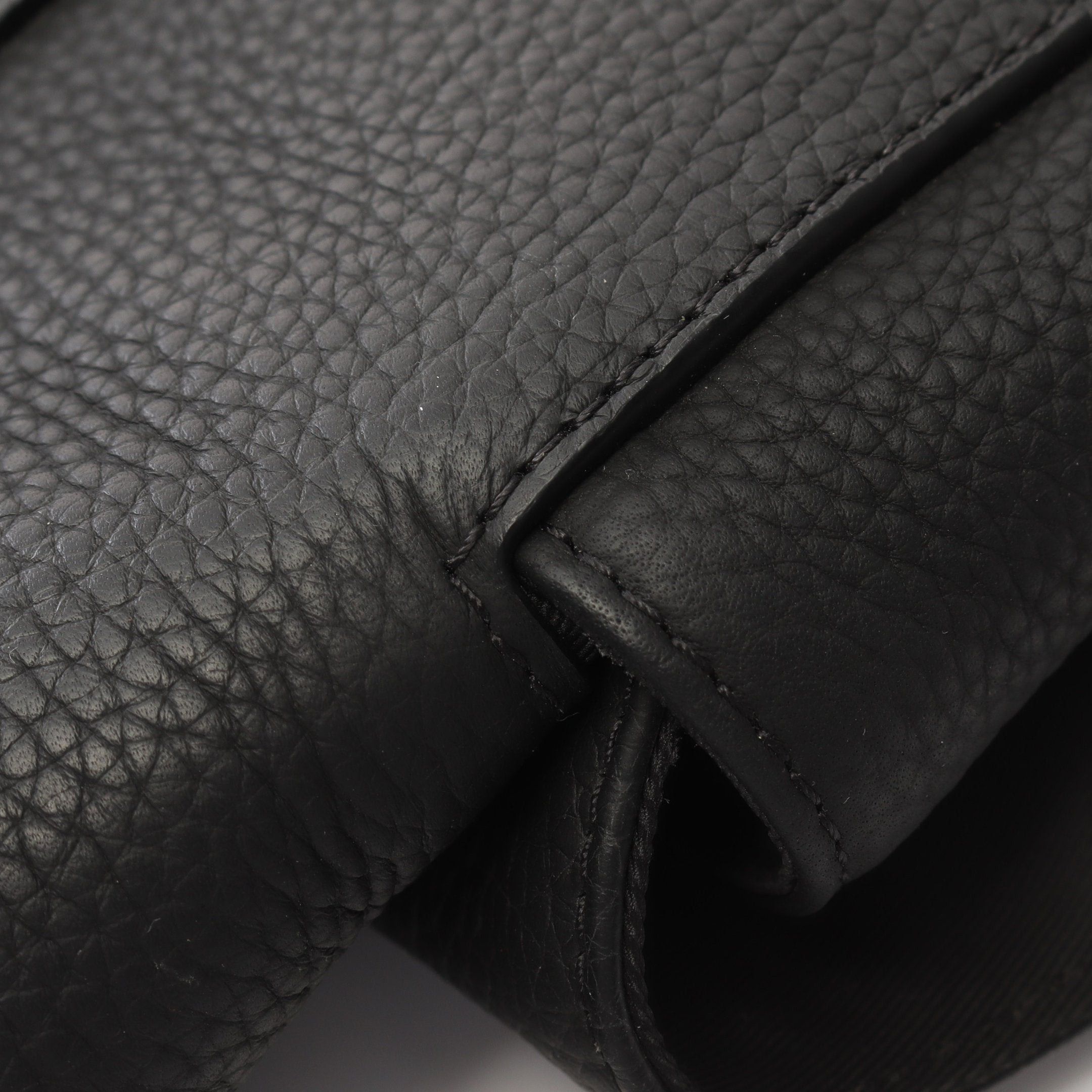Louis Vuitton Louis Vuitton Christopher Tote Handbag Bag Leather Black Size ONE SIZE - 8 Thumbnail