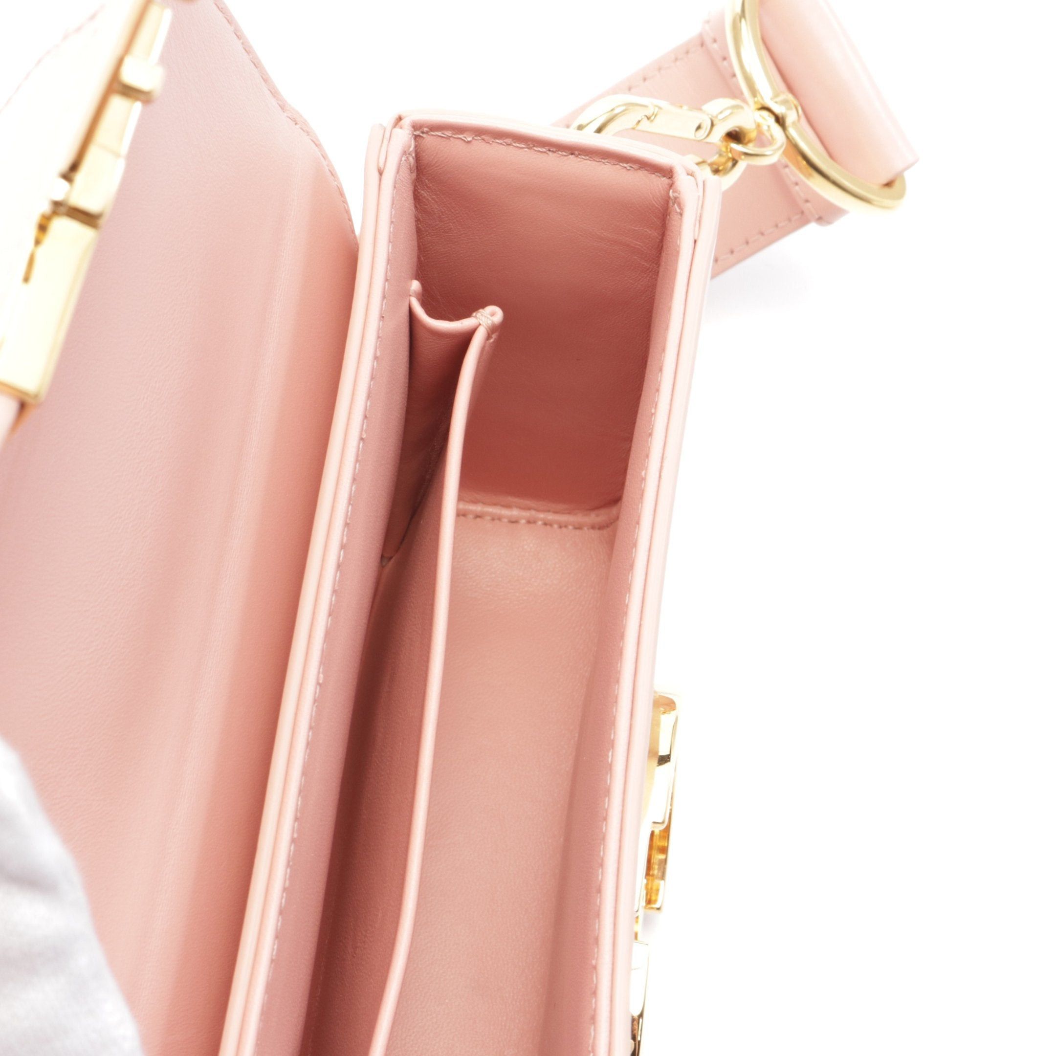 Dior Dior 30 Montaigne Shoulder Bag Leather Pink Size ONE SIZE - 3 Thumbnail