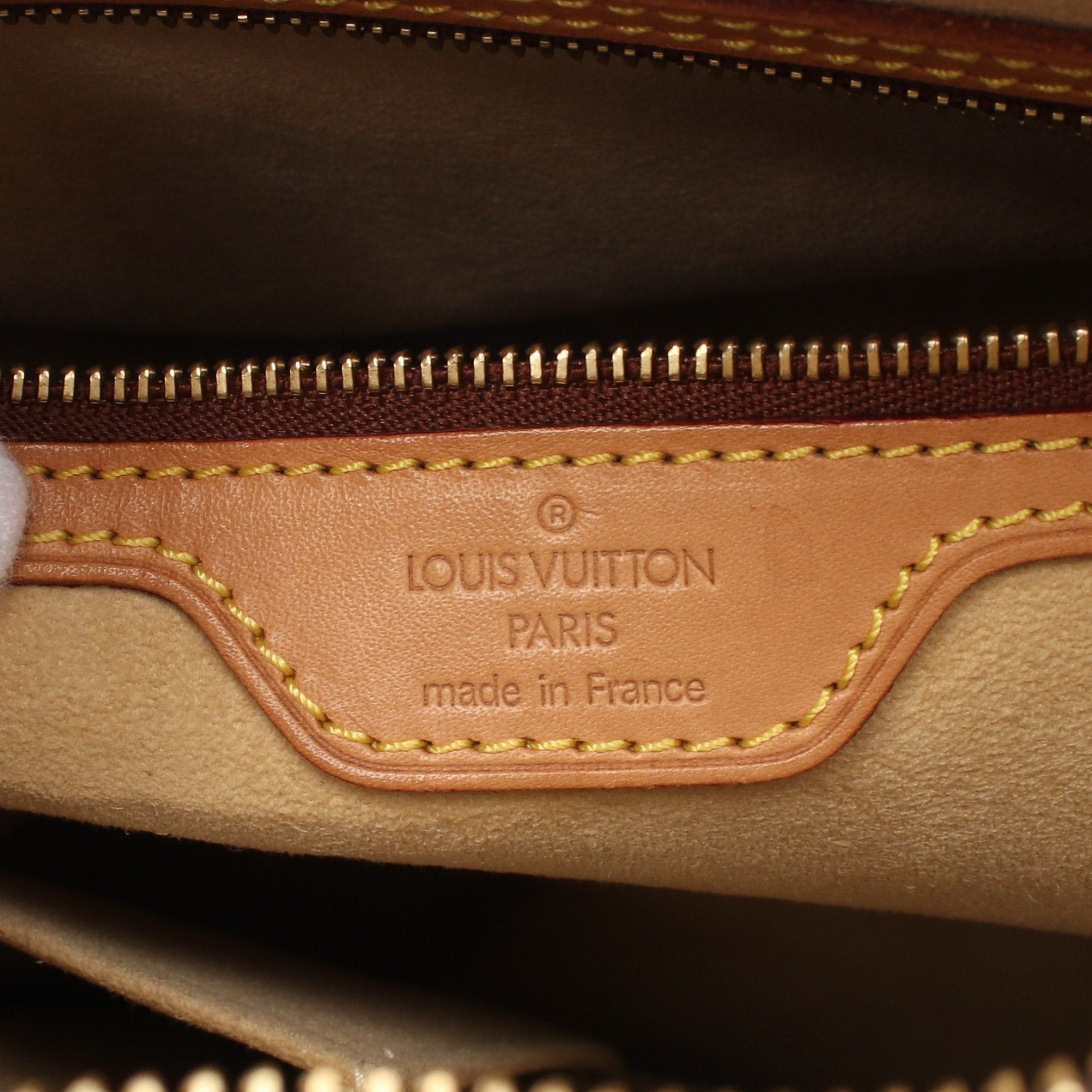 Louis Vuitton Louis Vuitton Looping Gm Monogram Shoulder Bag Leather Brown Size ONE SIZE - 4 Thumbnail