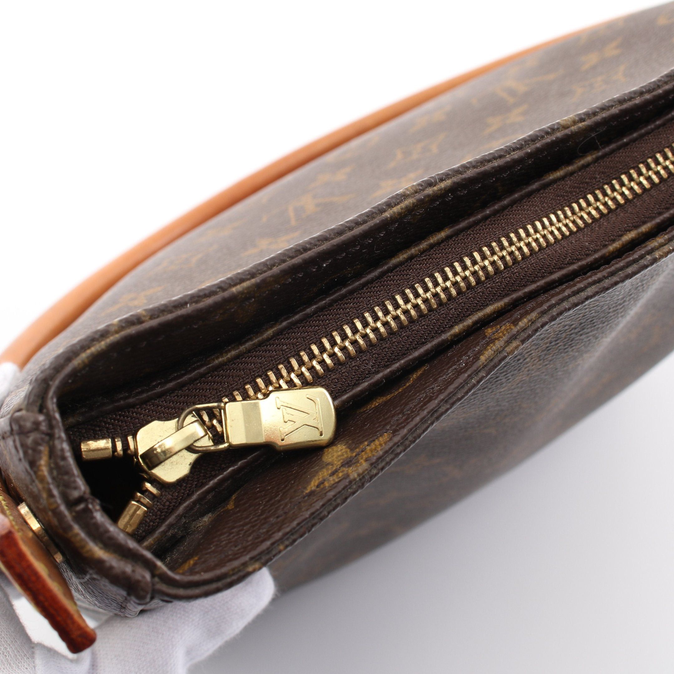 Louis Vuitton Louis Vuitton Looping Gm Monogram Shoulder Bag Leather Brown Size ONE SIZE - 7 Thumbnail
