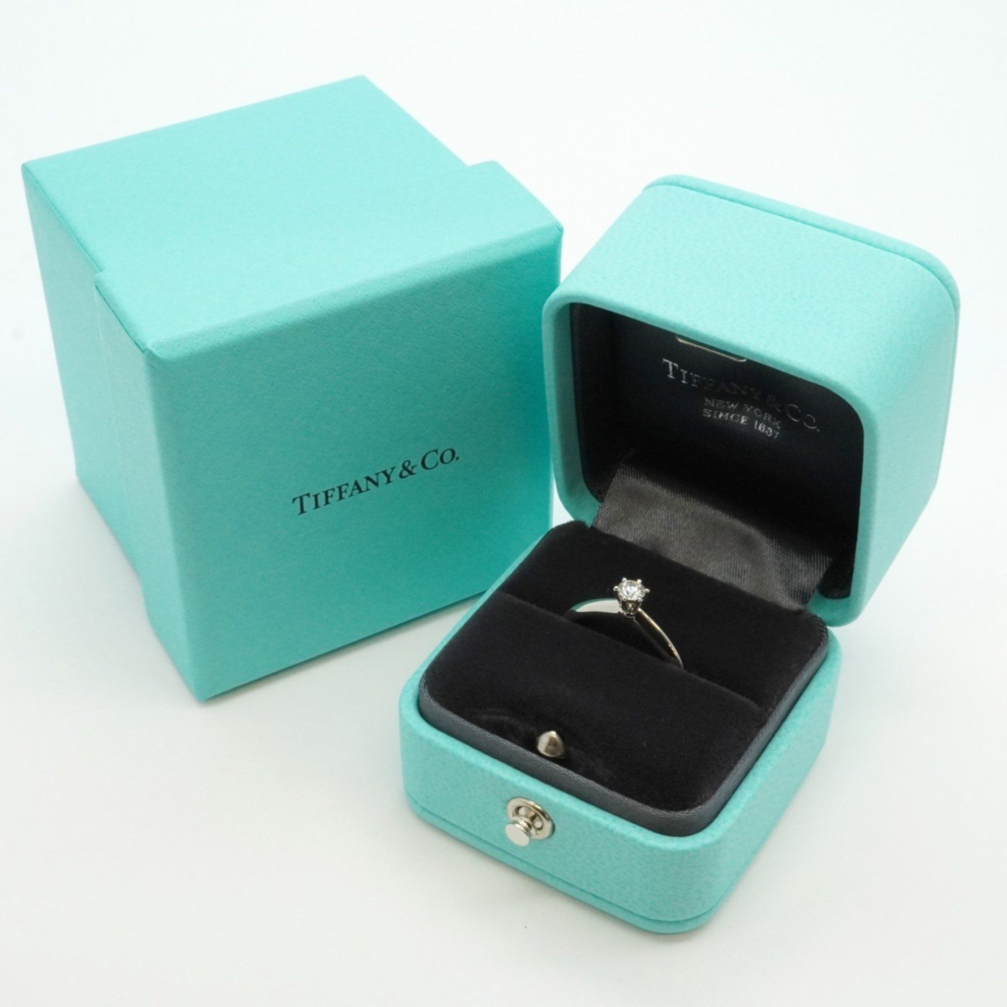 Tiffany & Co. Tiffany & Co Solitaire ring Size ONE SIZE - 7 Thumbnail